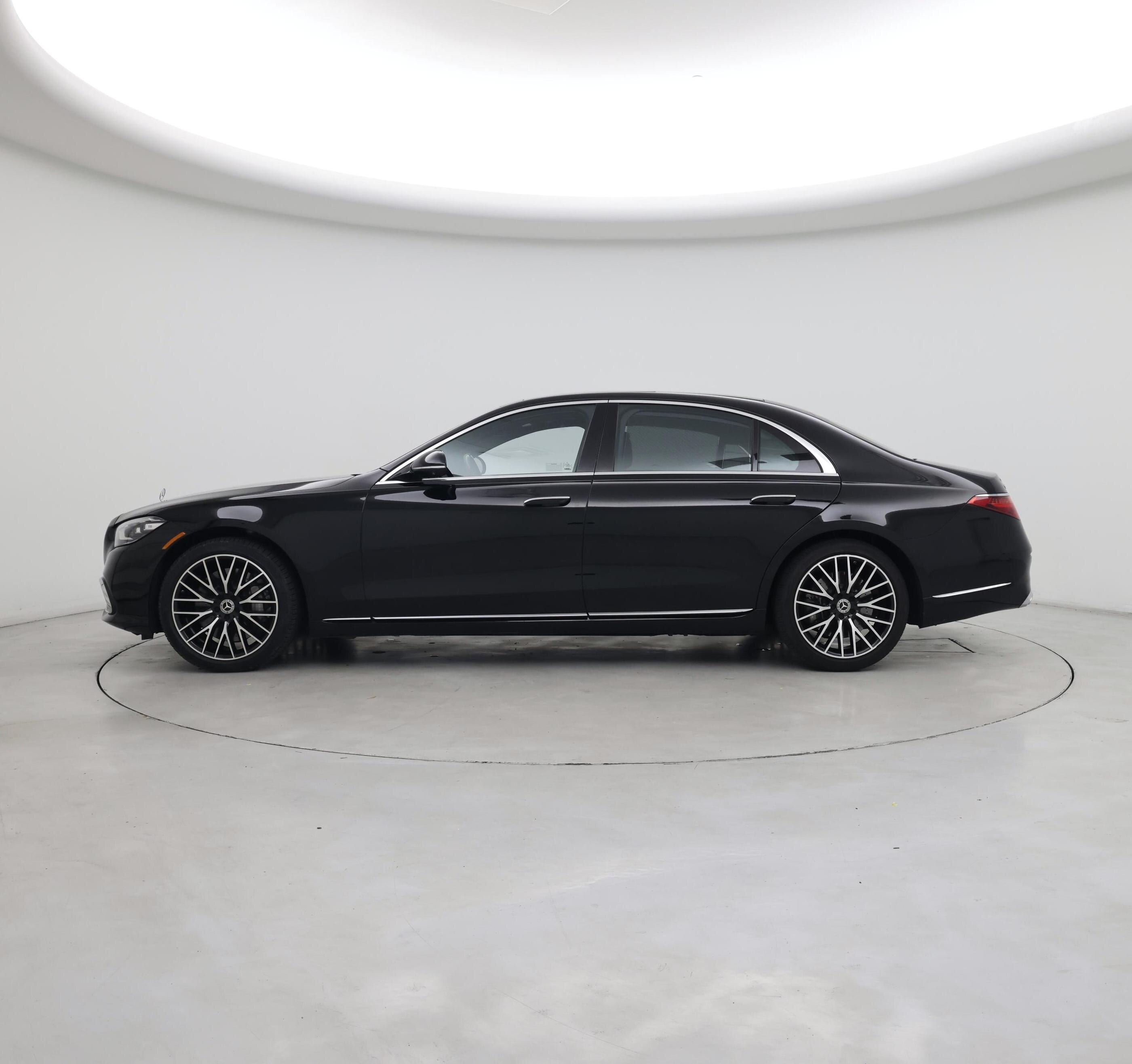 Thumbnail: 2022 Mercedes-Benz S-Class - 3