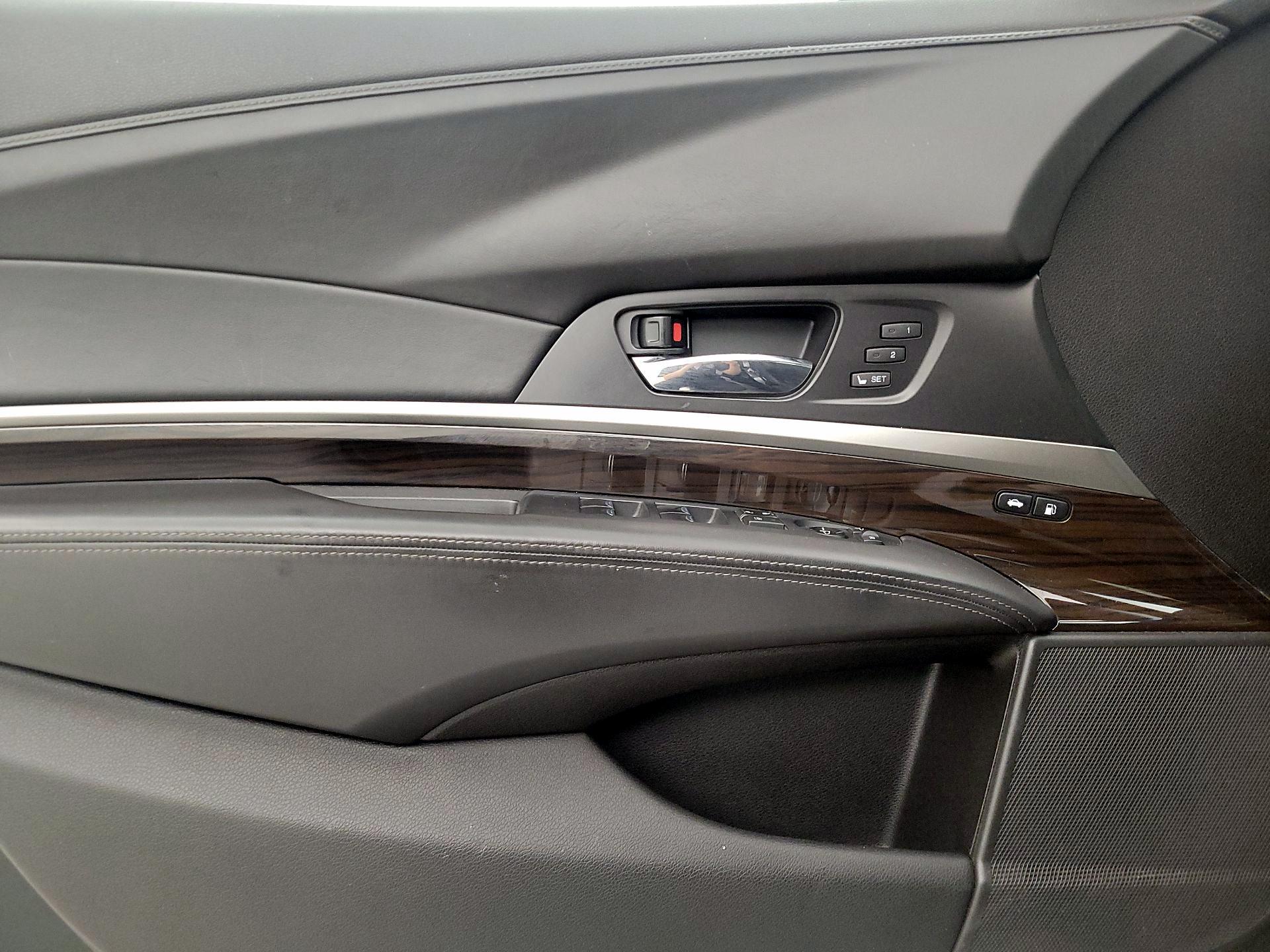 Thumbnail: 2016 Acura RLX - 12