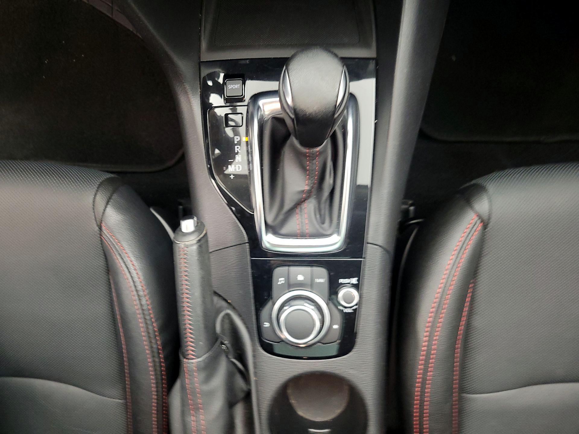 Thumbnail: 2014 Mazda Mazda3 - 17