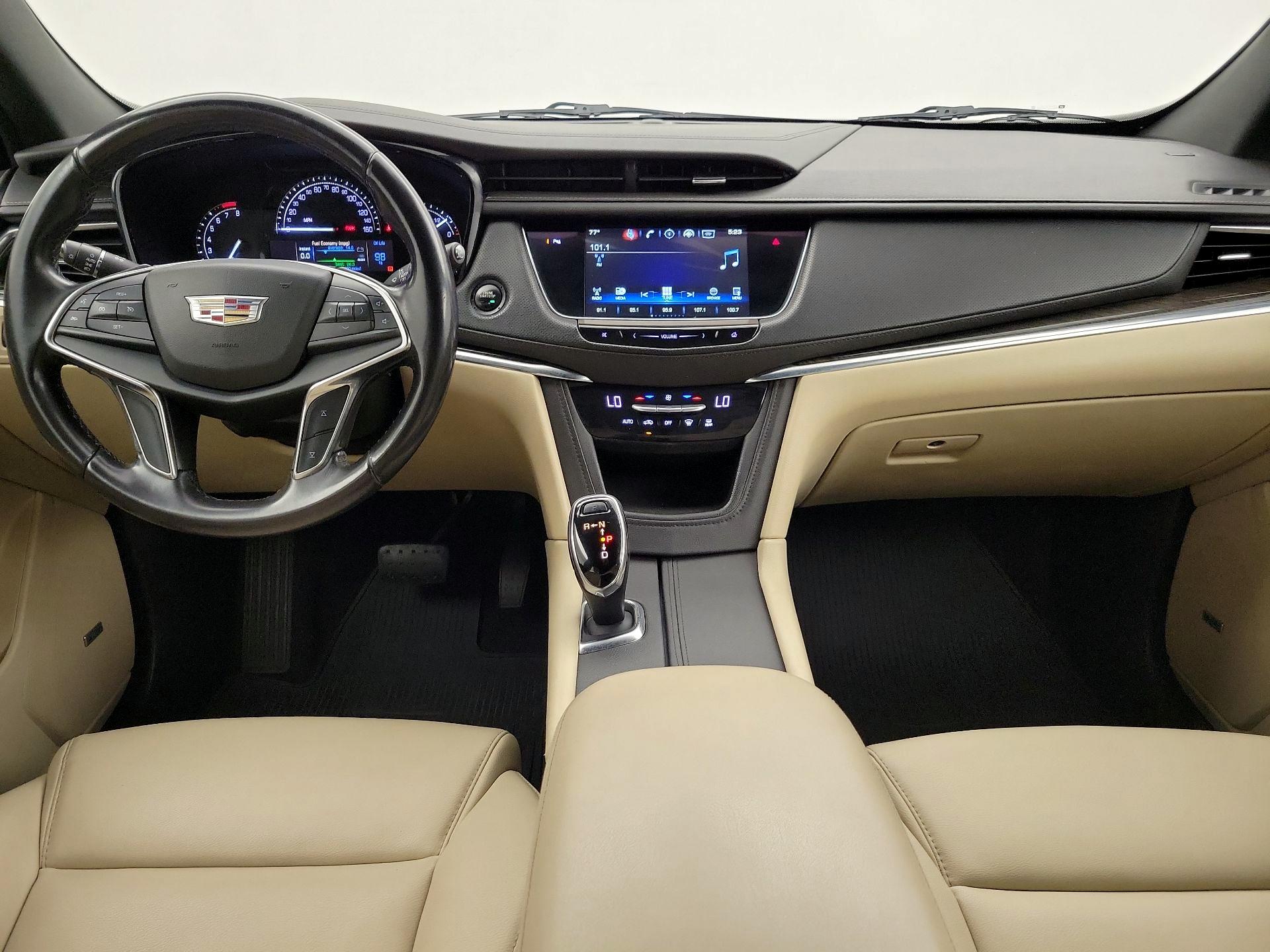 Thumbnail: 2018 Cadillac XT5 - 9
