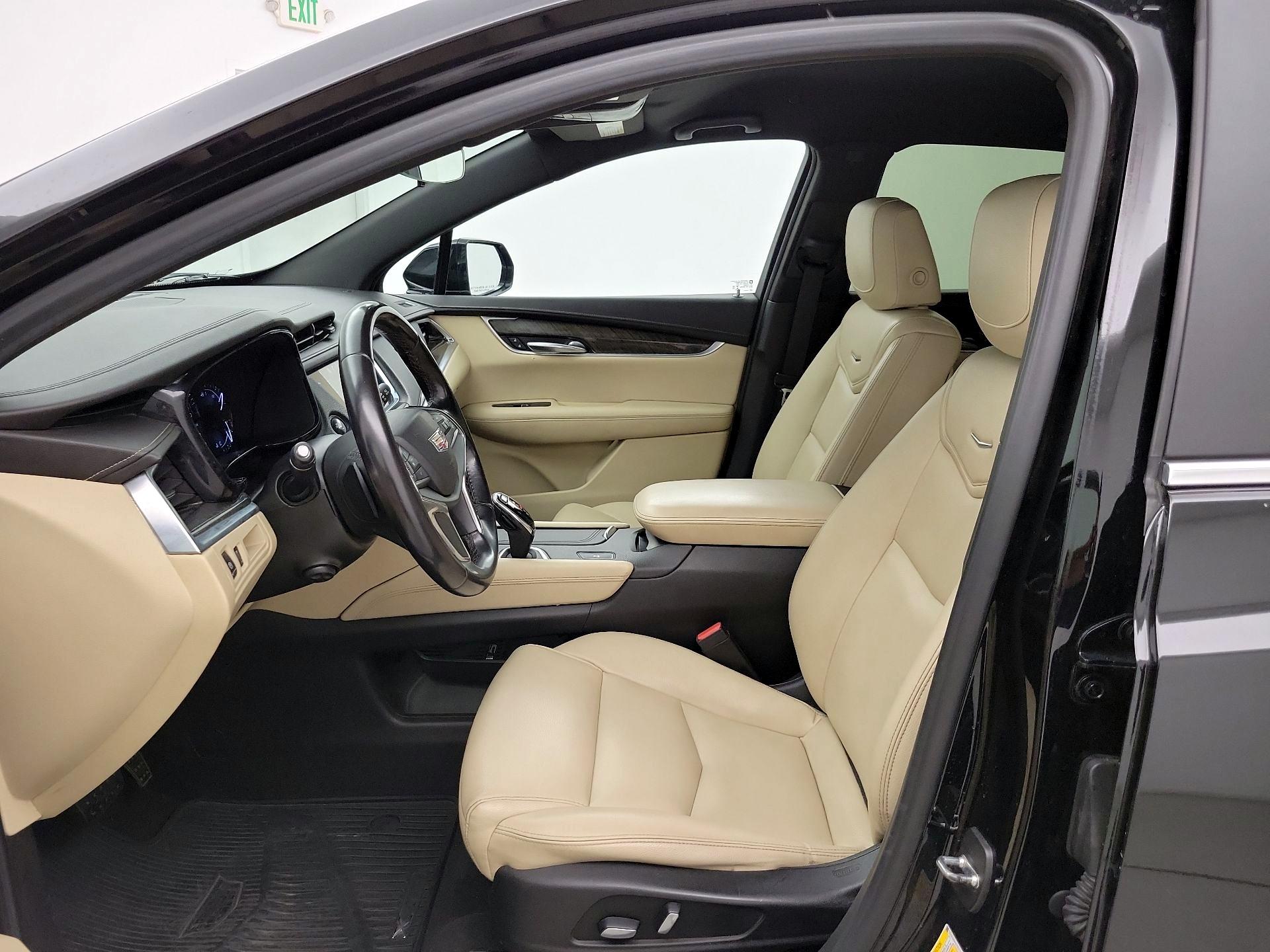 Thumbnail: 2018 Cadillac XT5 - 11