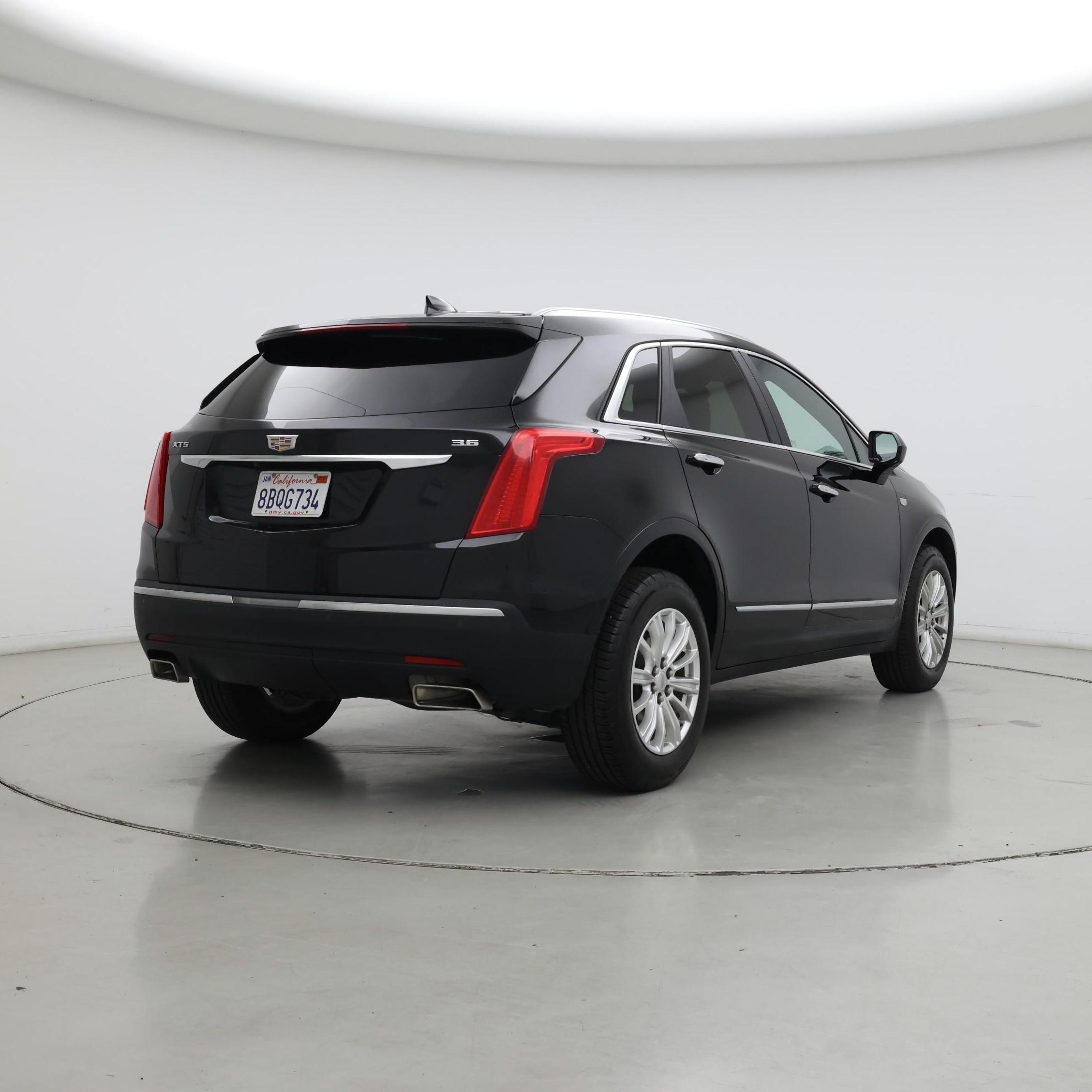Thumbnail: 2018 Cadillac XT5 - 8