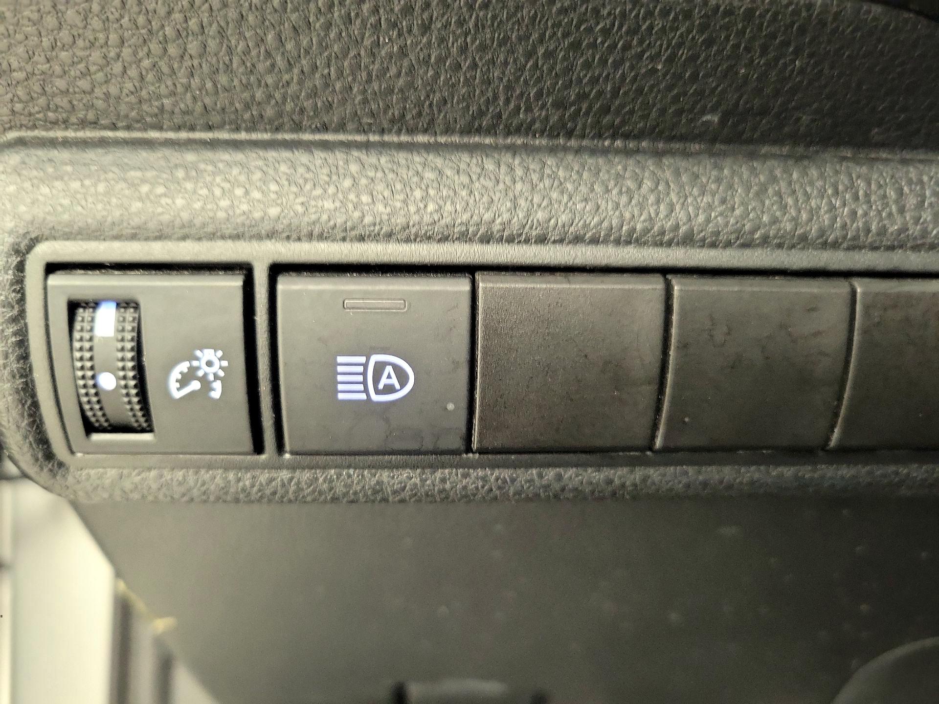 Thumbnail: 2022 Toyota Corolla - 13