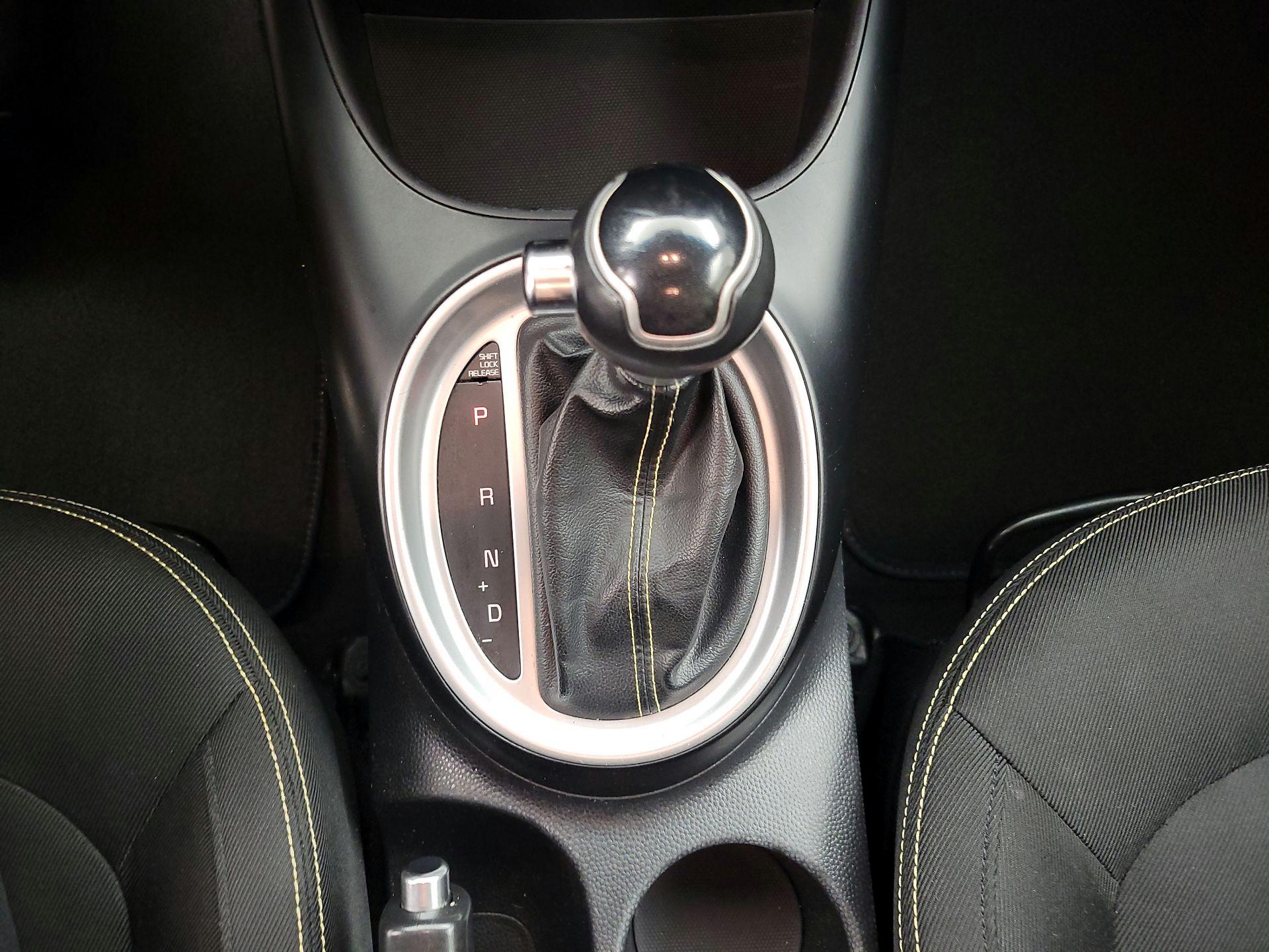 Thumbnail: 2015 Kia Soul - 16