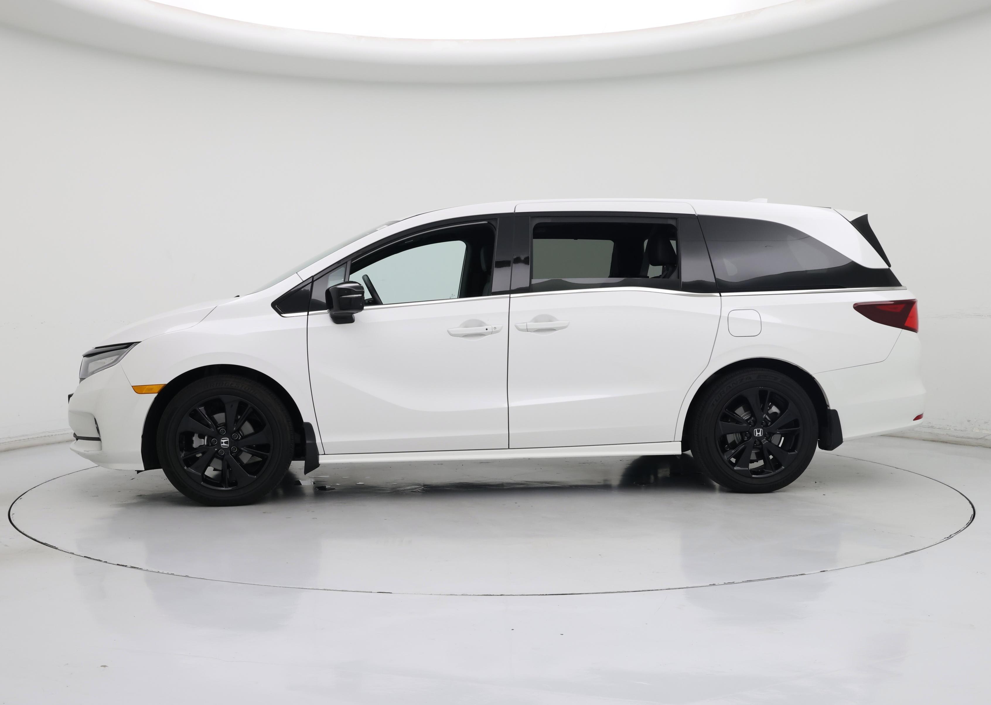 Thumbnail: 2024 Honda Odyssey - 3