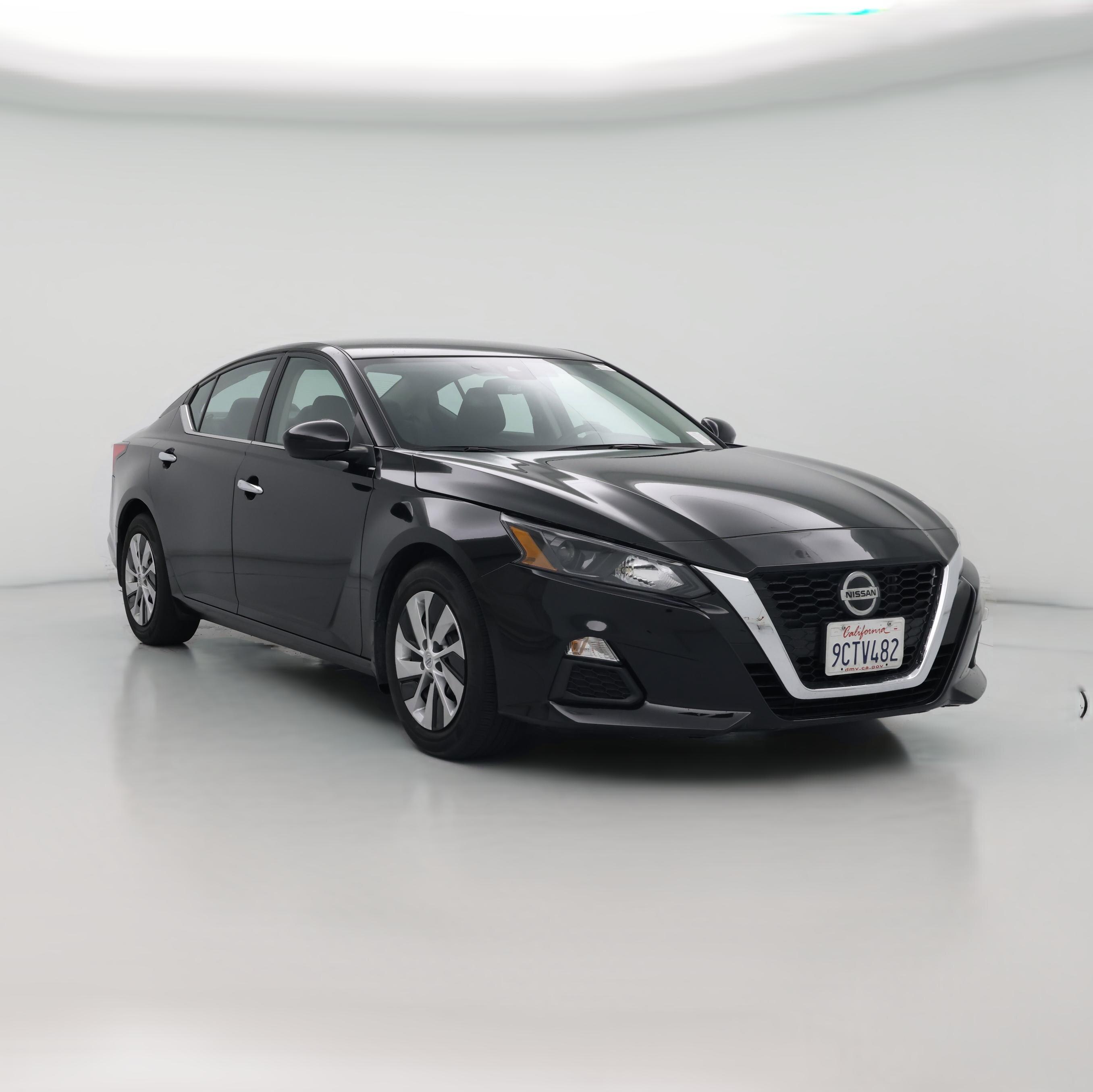 Thumbnail: 2022 Nissan Altima - 1
