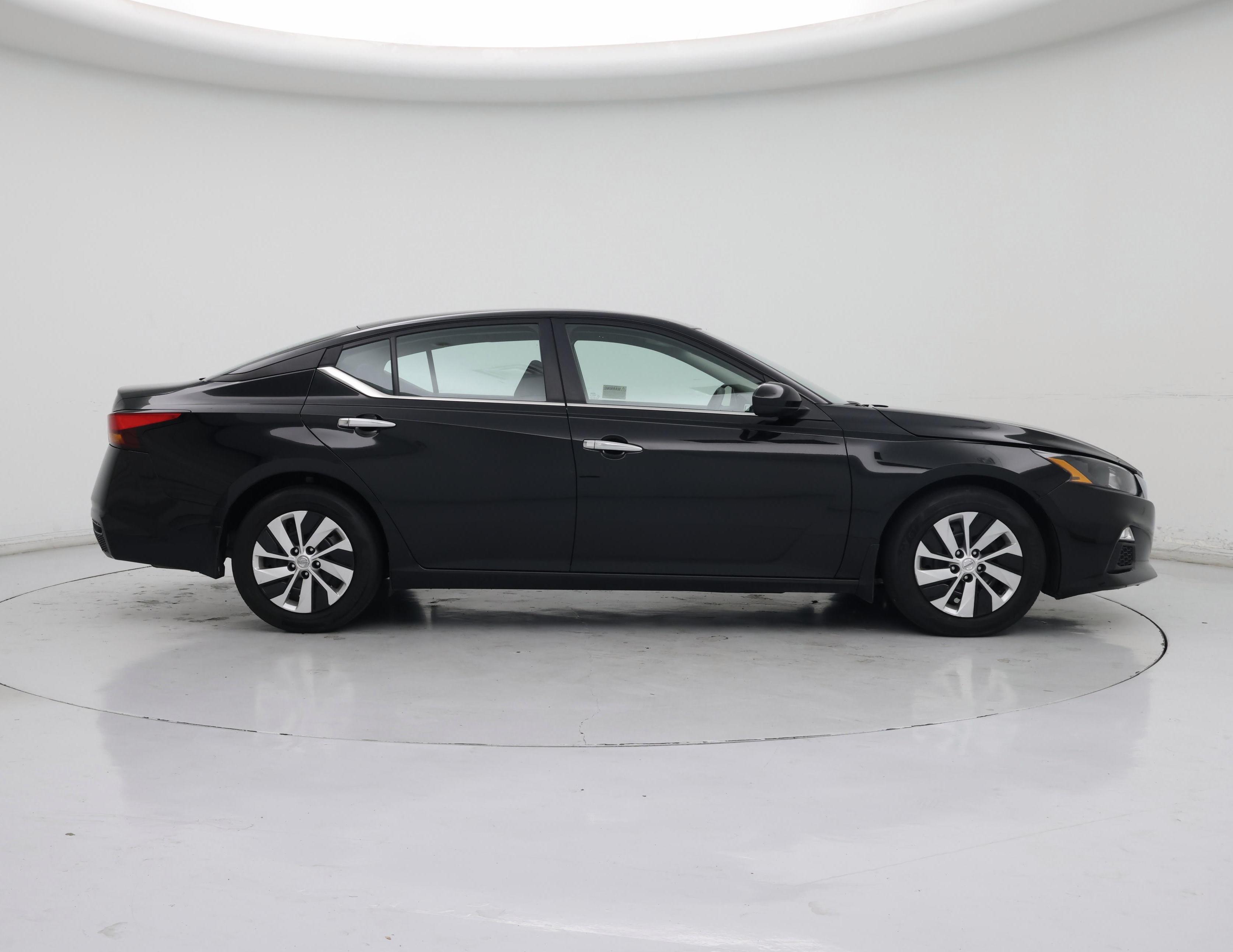 Thumbnail: 2022 Nissan Altima - 7