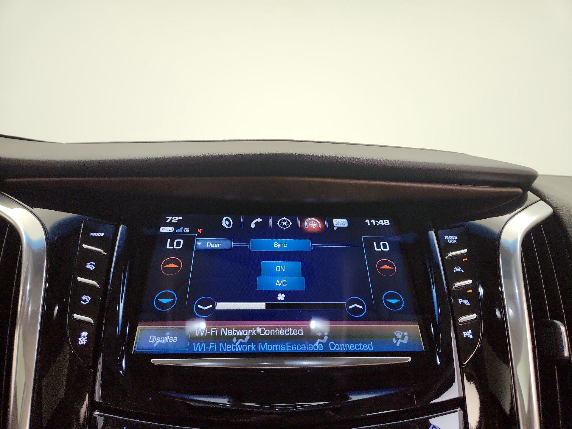 Thumbnail: 2018 Cadillac Escalade - 17