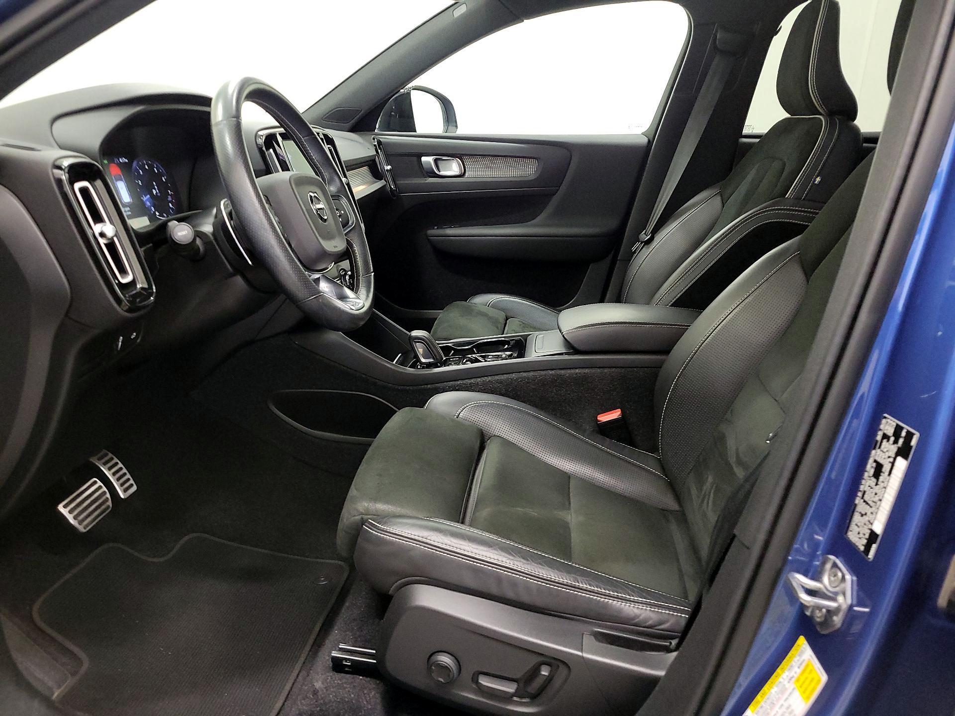 Thumbnail: 2020 Volvo XC40 - 11