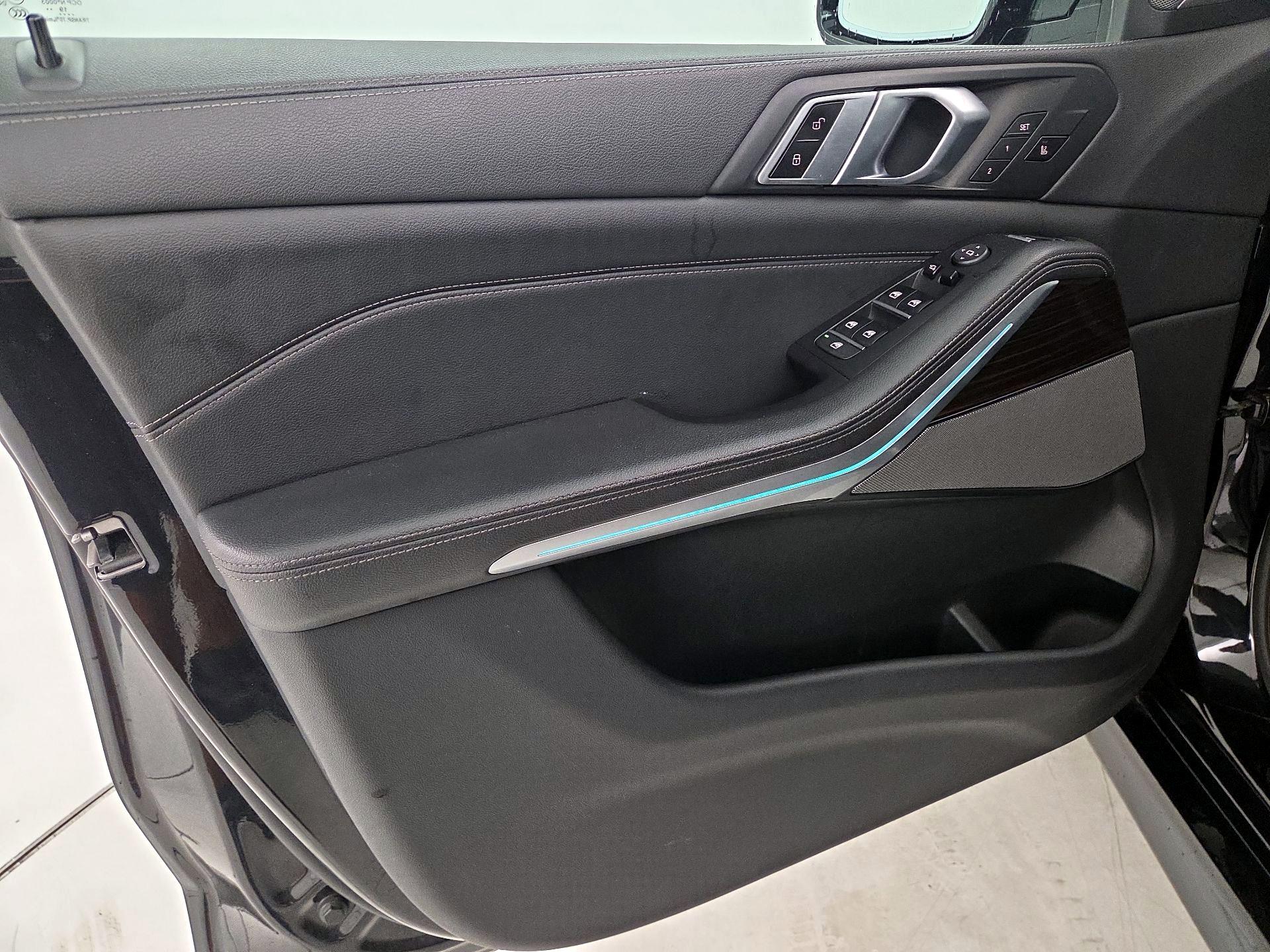 Thumbnail: 2020 BMW X5 - 12