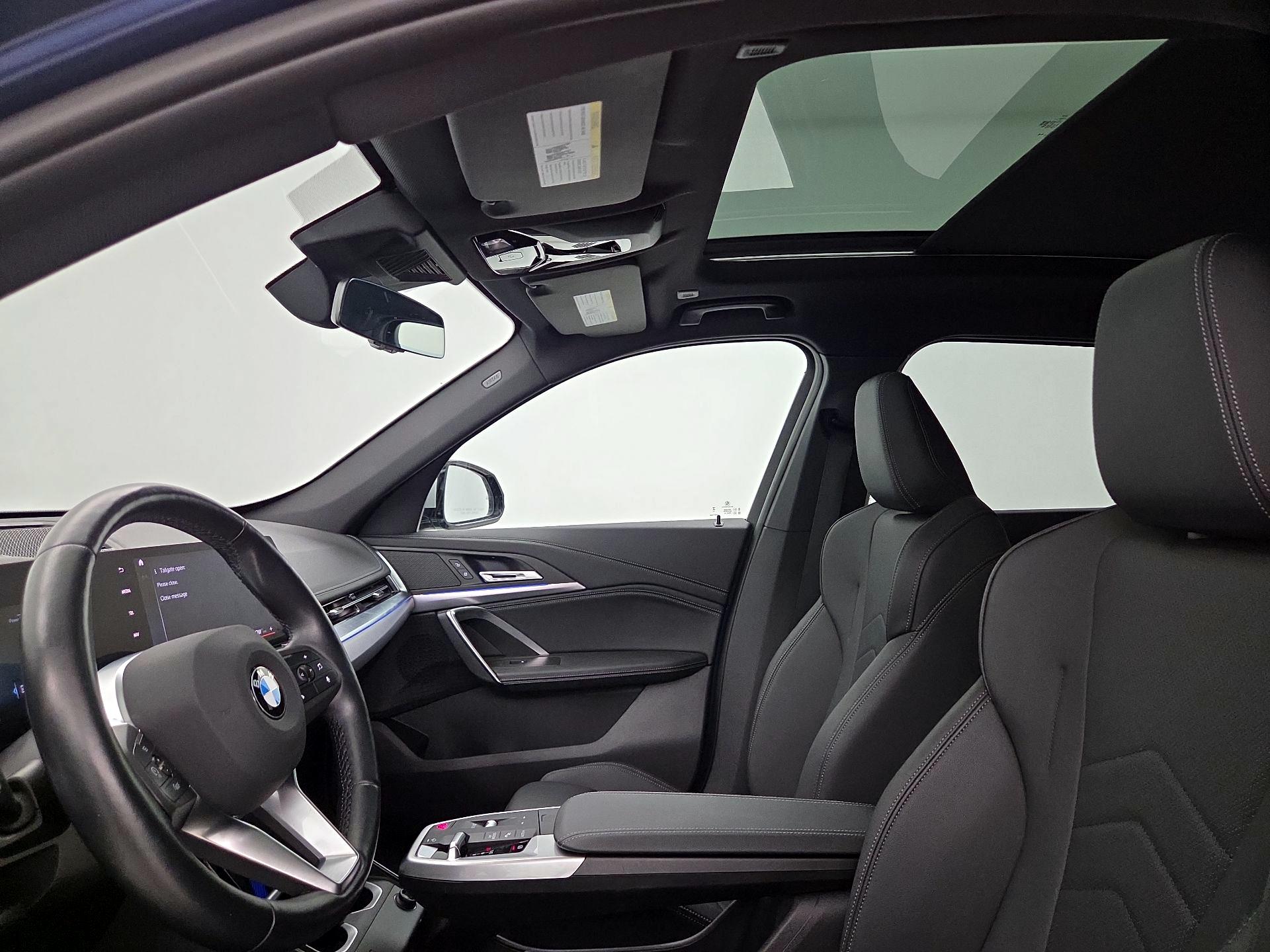 Thumbnail: 2023 BMW X1 - 20