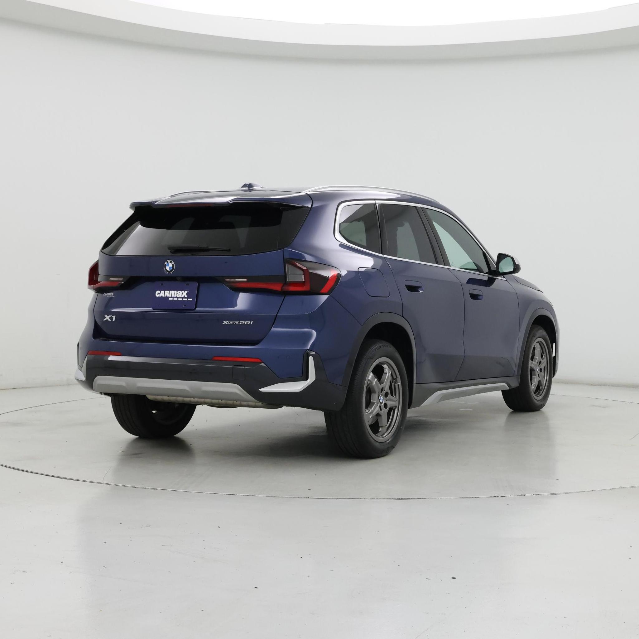 Thumbnail: 2023 BMW X1 - 8