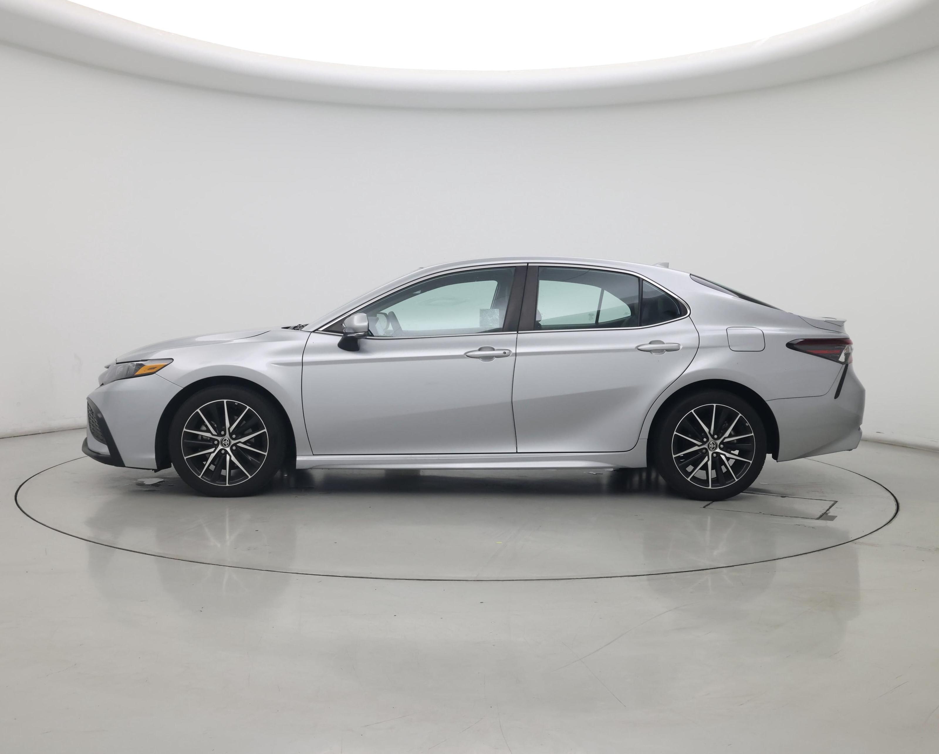 Thumbnail: 2023 Toyota Camry - 3