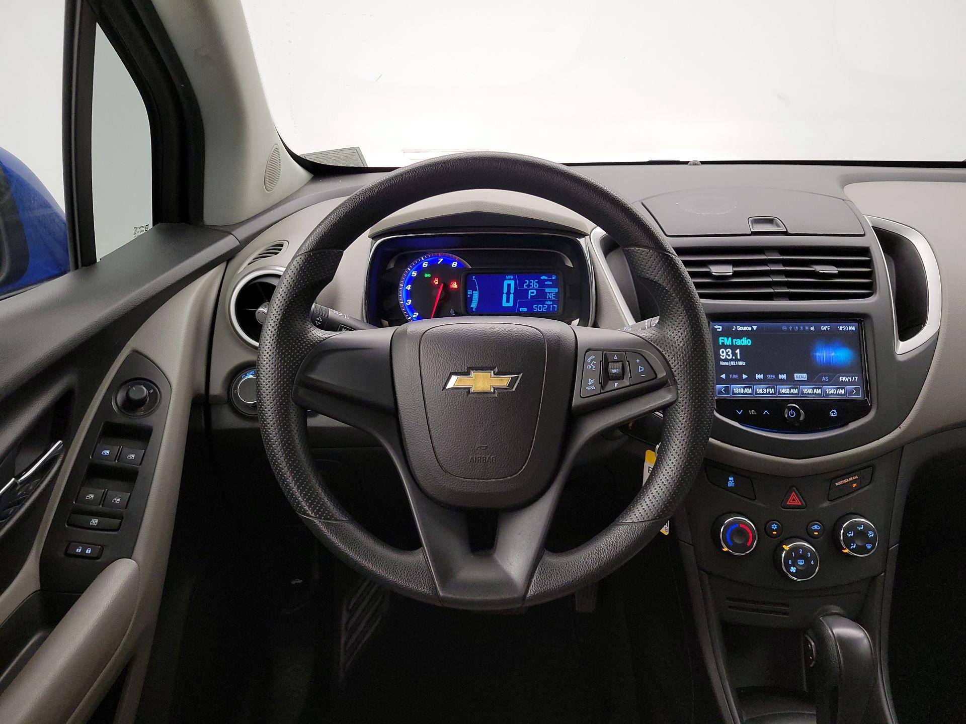 Thumbnail: 2015 Chevrolet Trax - 10