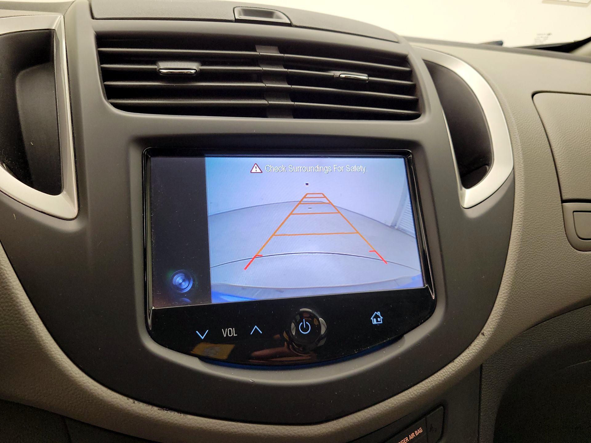 Thumbnail: 2015 Chevrolet Trax - 14
