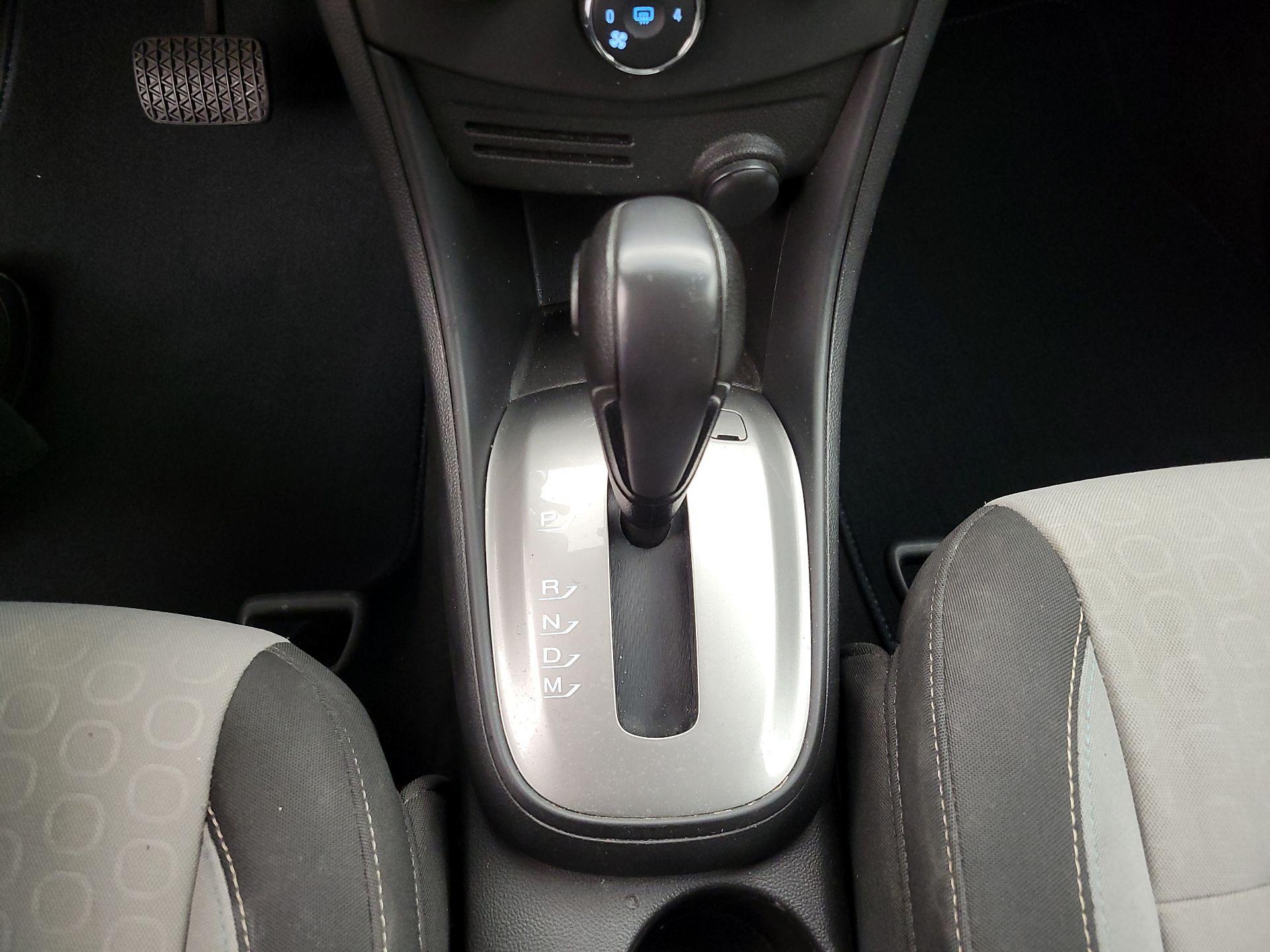 Thumbnail: 2015 Chevrolet Trax - 17