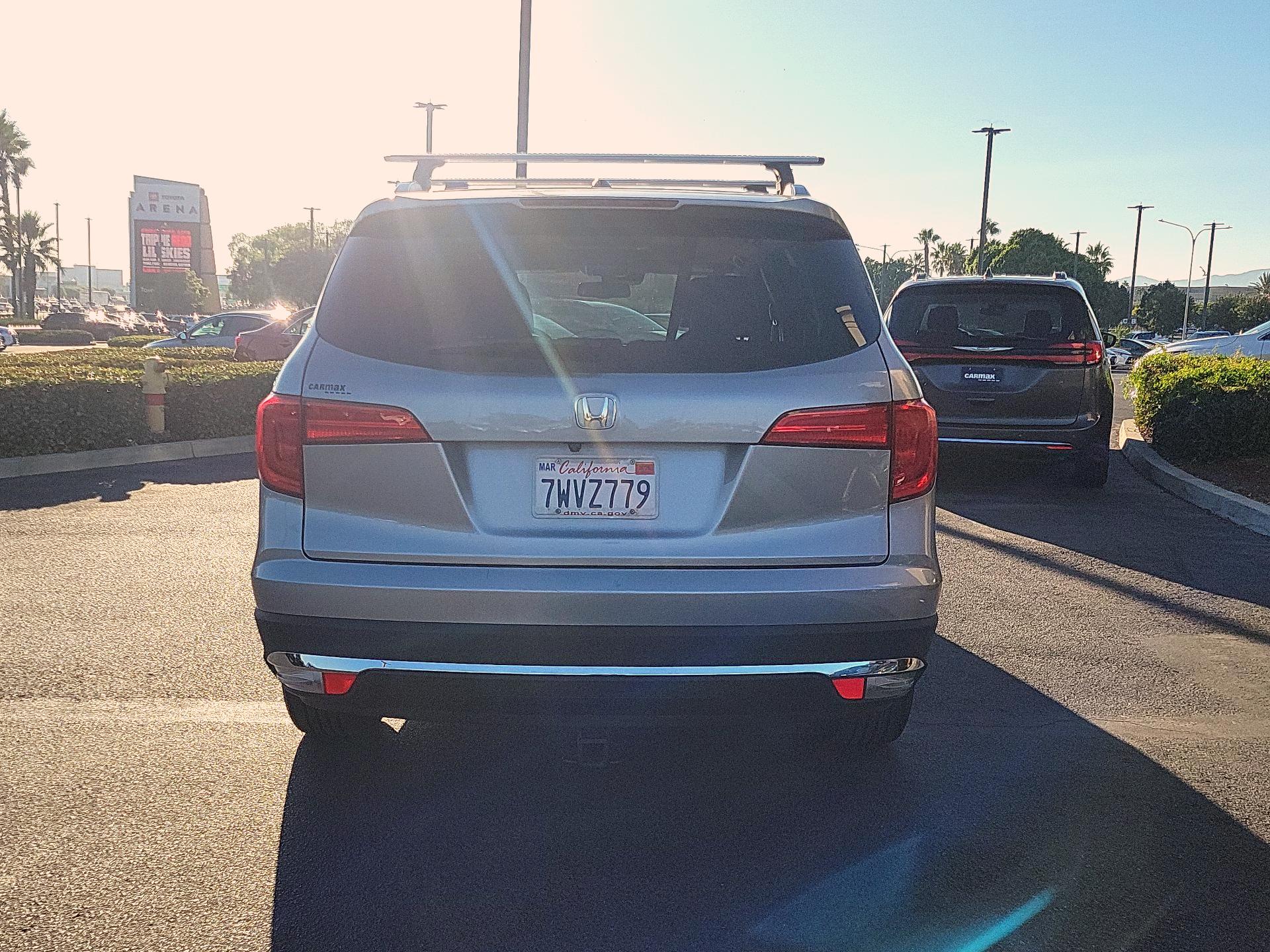 Thumbnail: 2017 Honda Pilot - 6