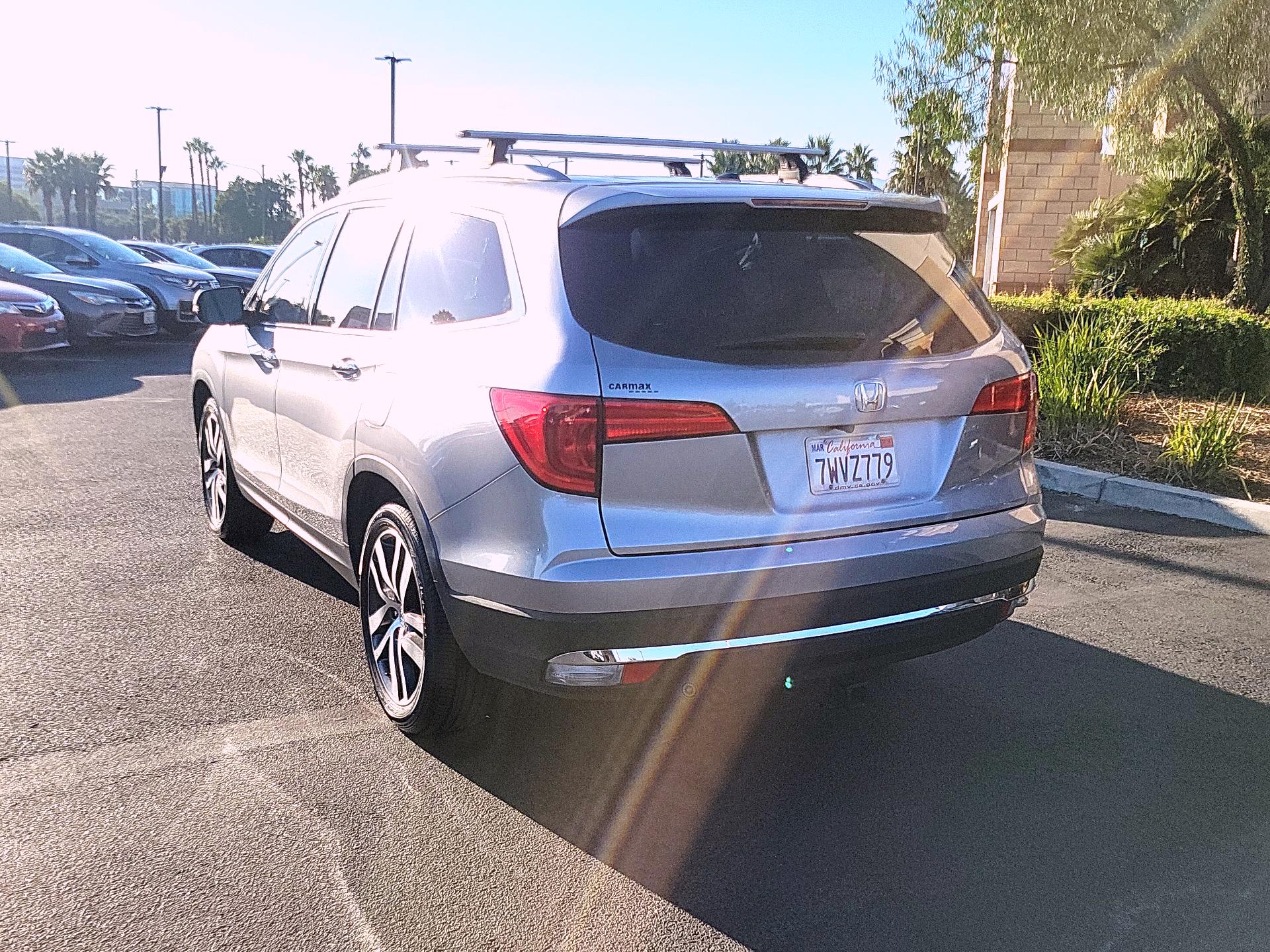 Thumbnail: 2017 Honda Pilot - 7