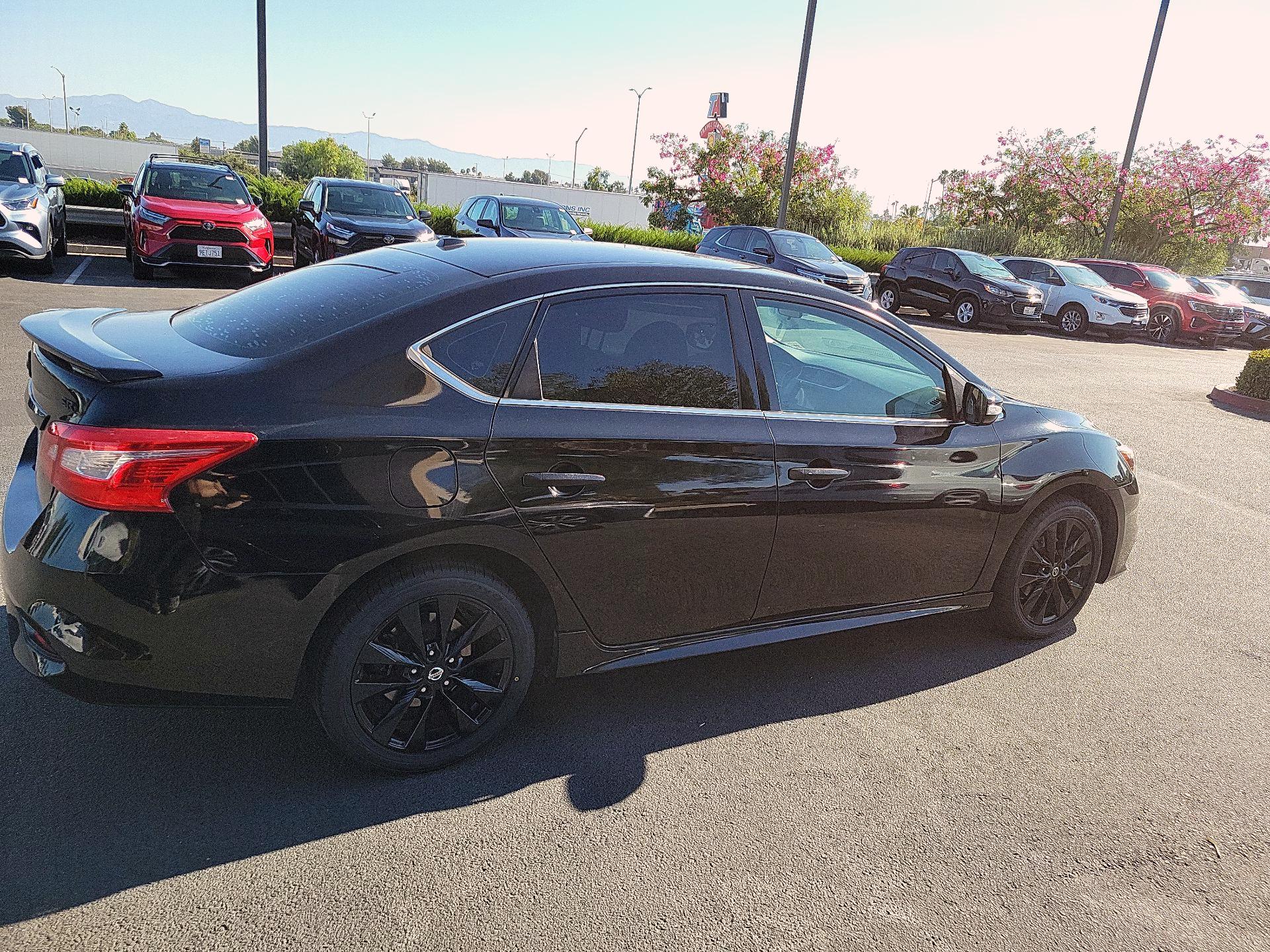 Thumbnail: 2018 Nissan Sentra - 4