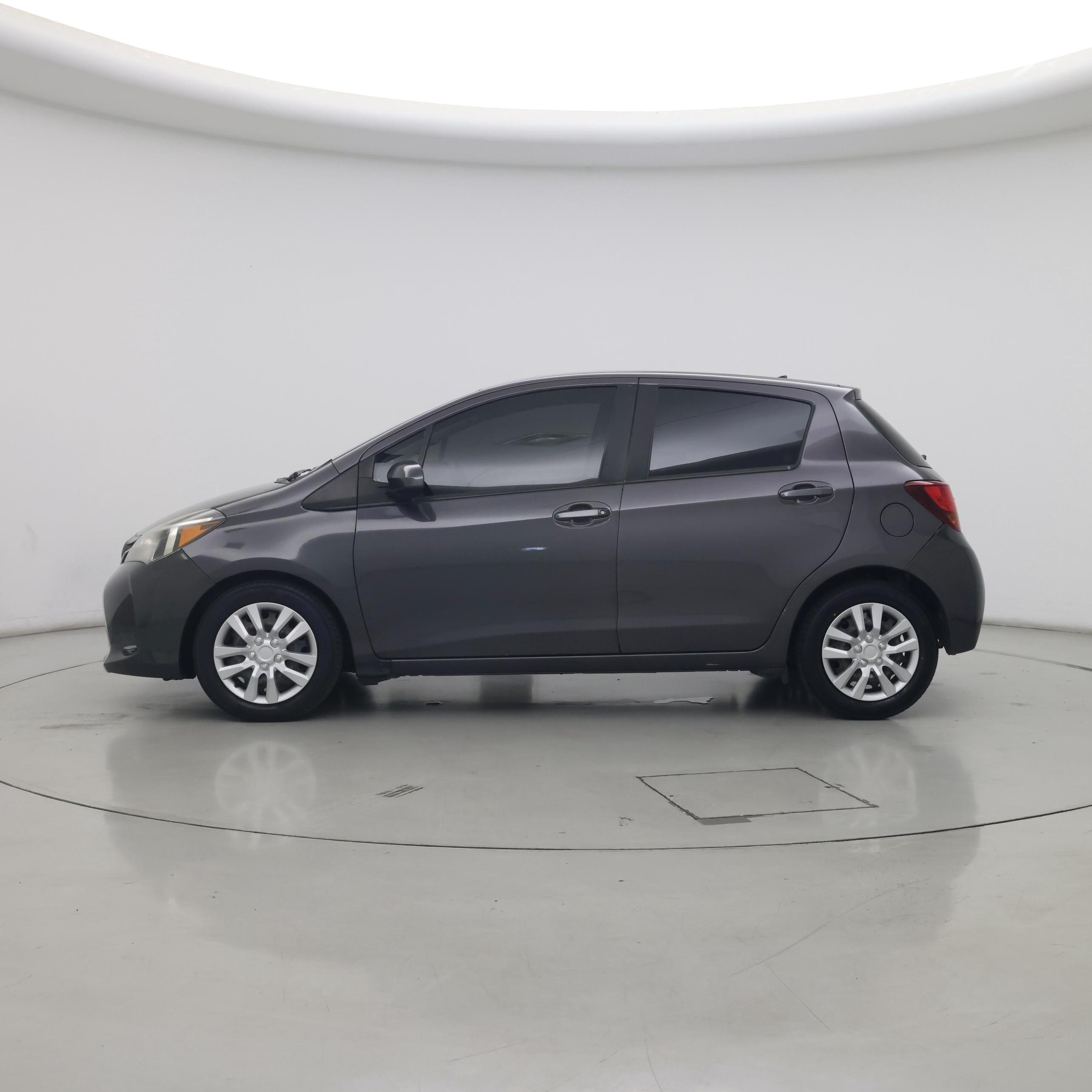 Thumbnail: 2015 Toyota Yaris - 3