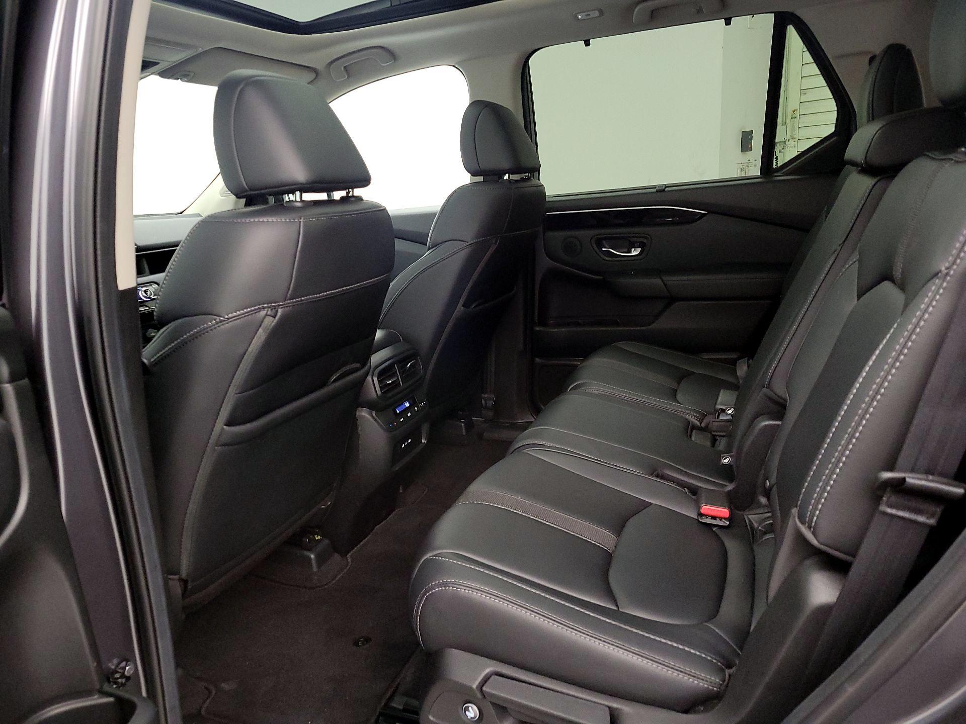 Thumbnail: 2025 Honda Pilot - 20