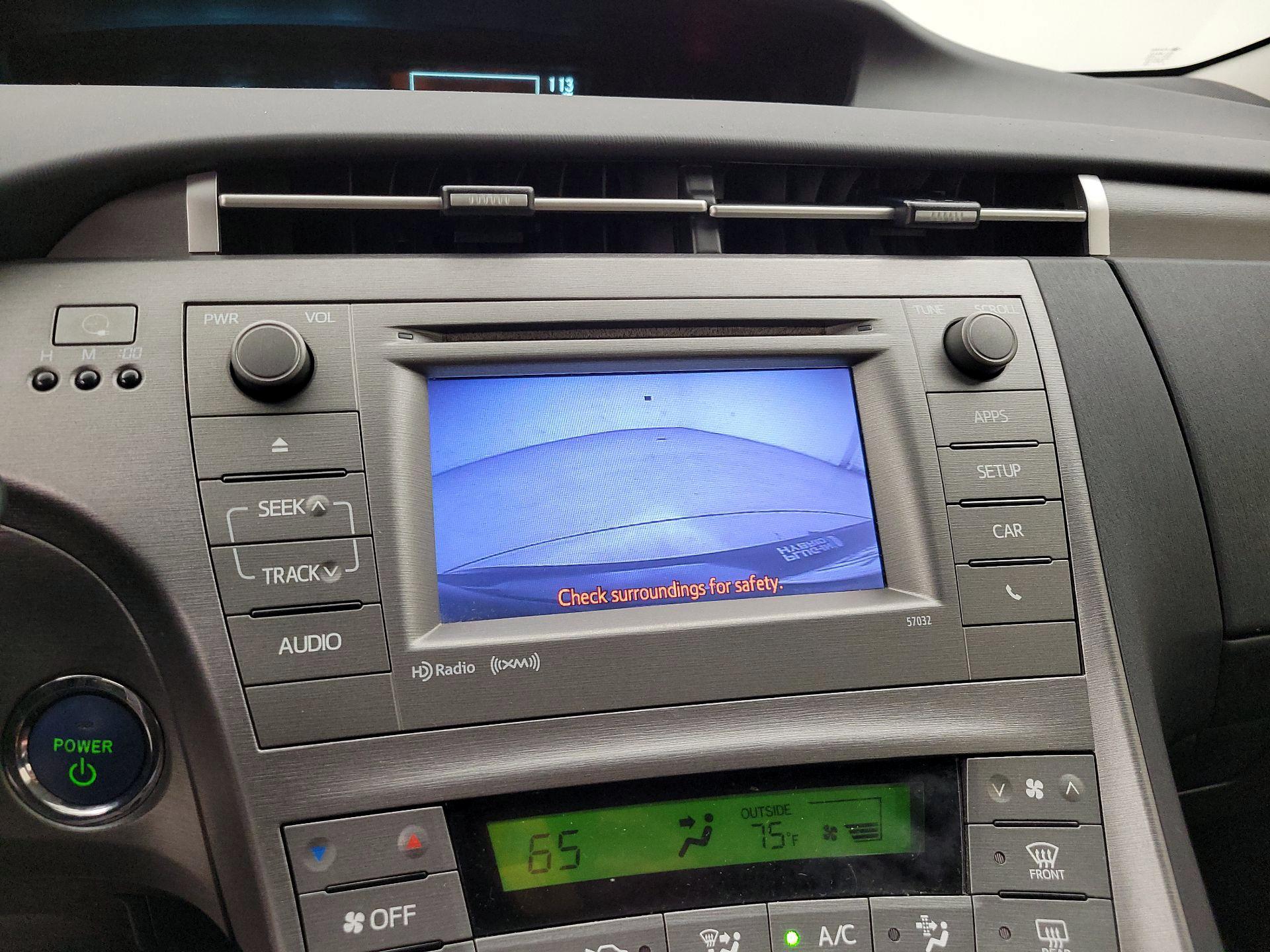 Thumbnail: 2014 Toyota Prius - 14