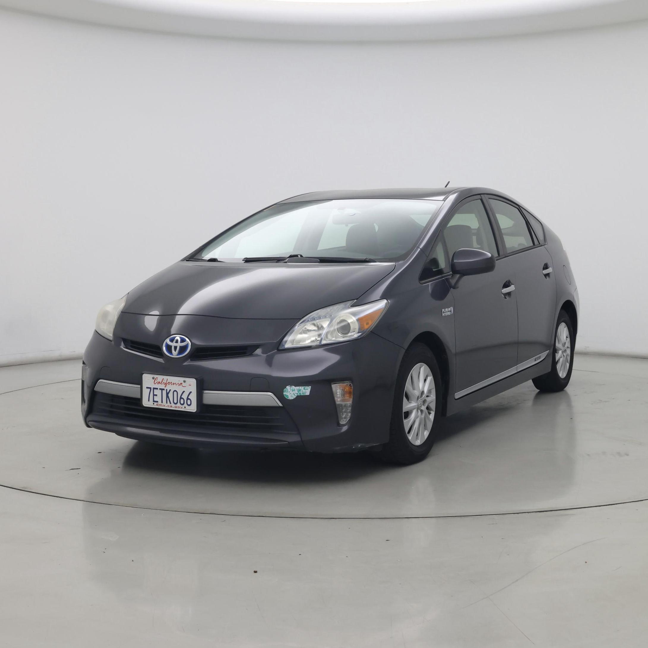 Thumbnail: 2014 Toyota Prius - 4