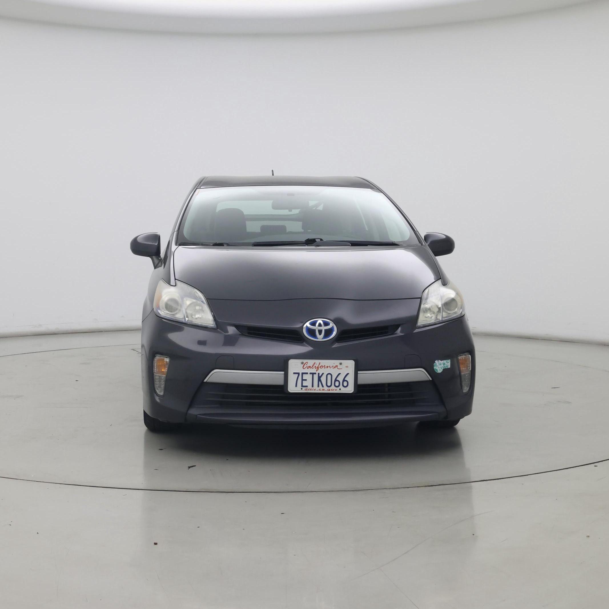 Thumbnail: 2014 Toyota Prius - 5