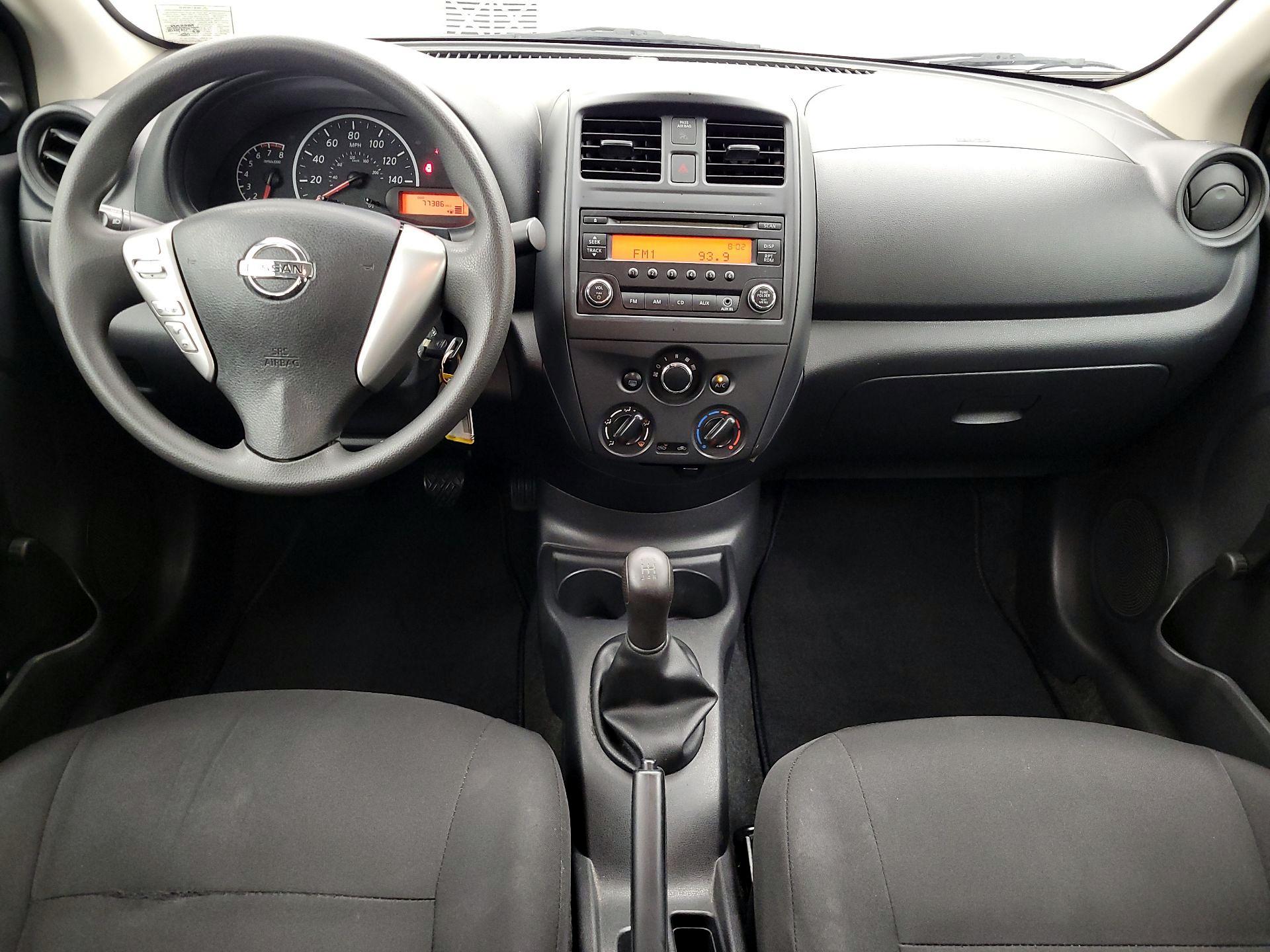 Thumbnail: 2015 Nissan Versa - 9
