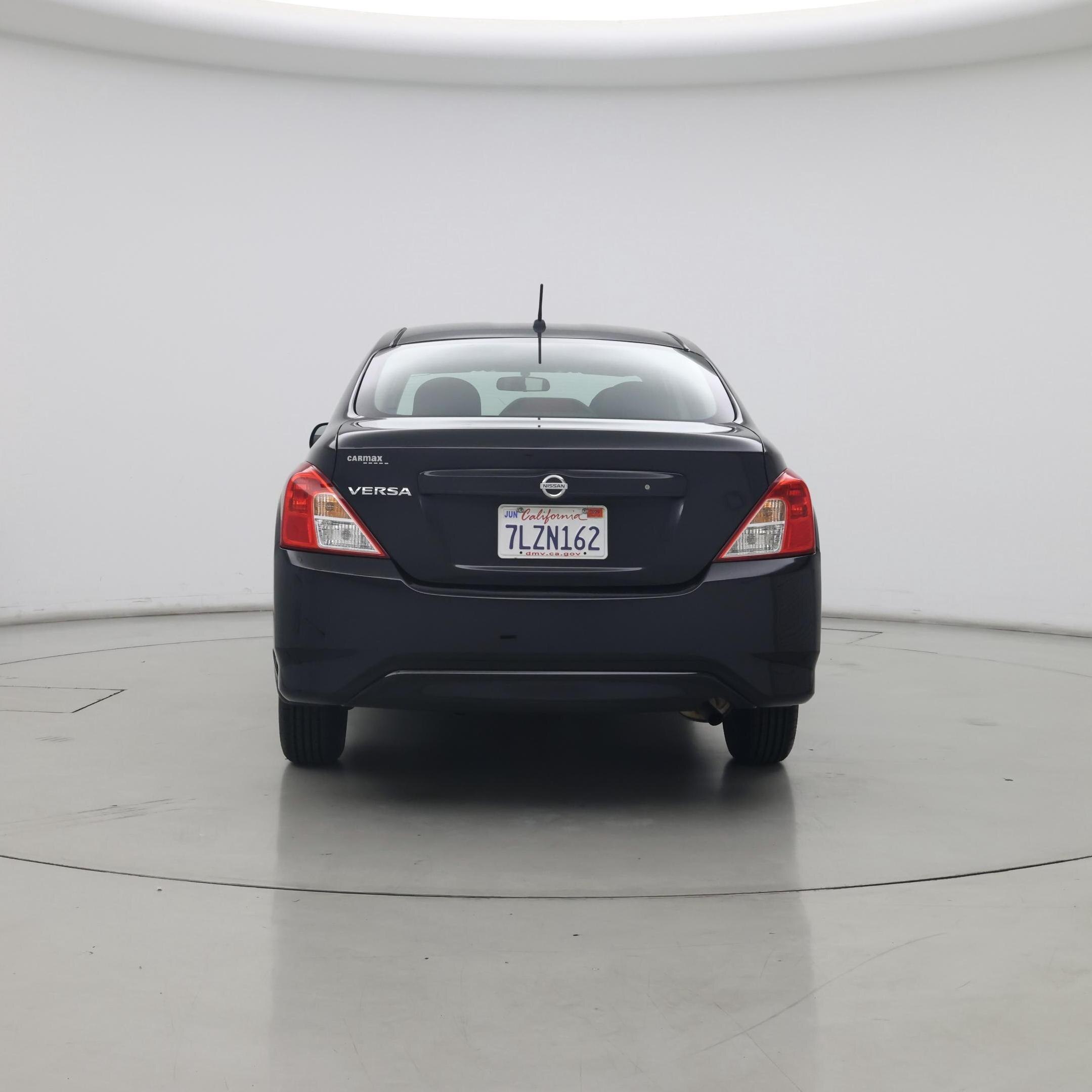 Thumbnail: 2015 Nissan Versa - 6