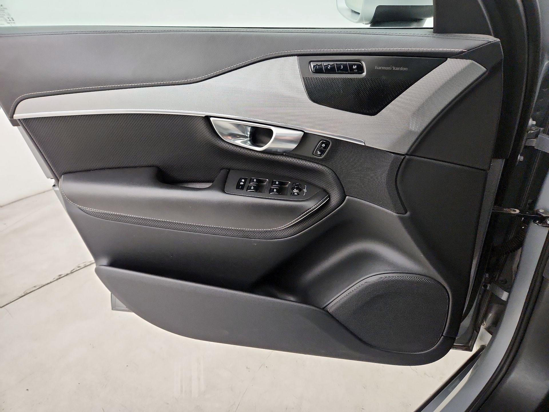 Thumbnail: 2019 Volvo XC90 - 12