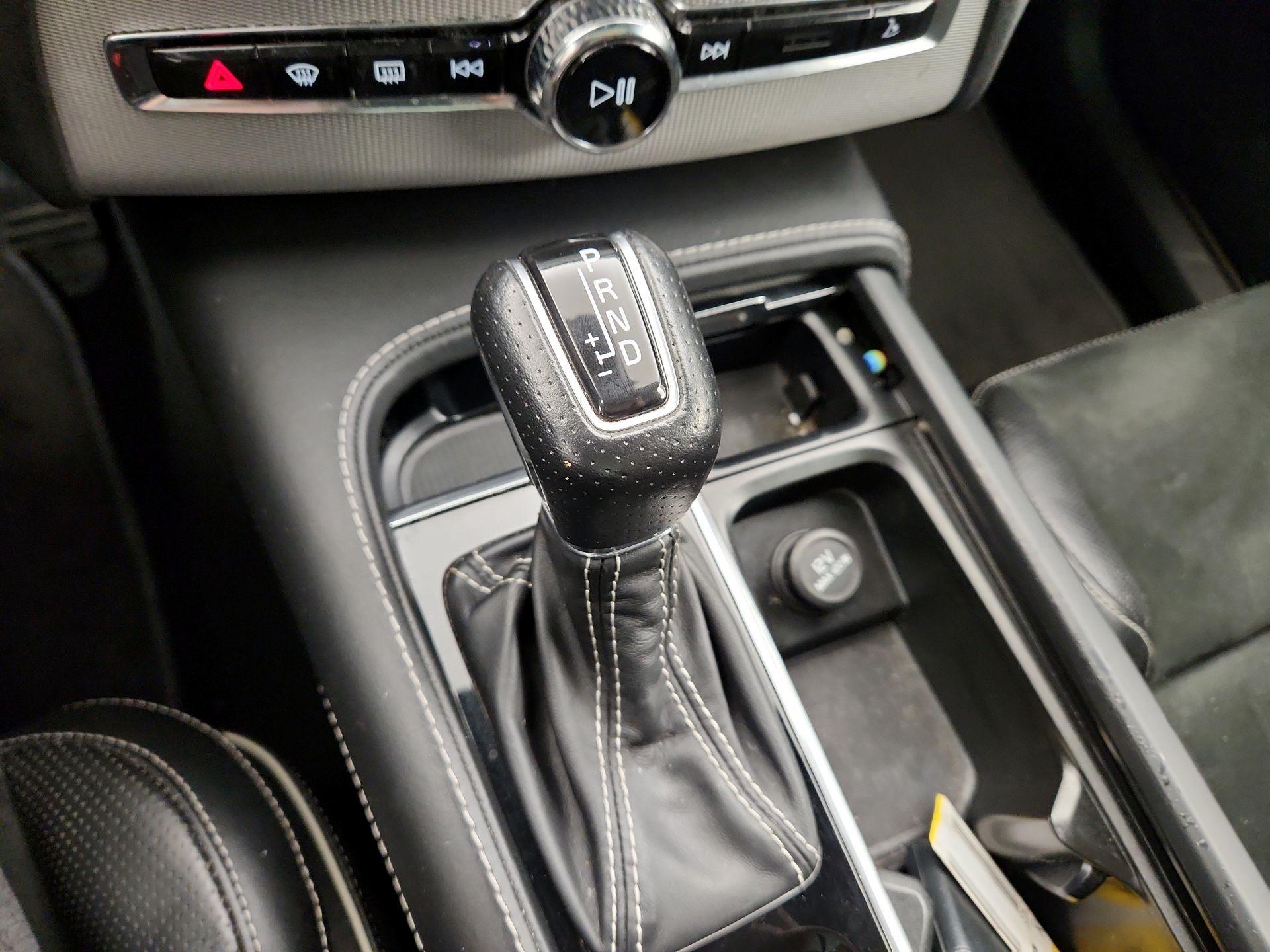 Thumbnail: 2019 Volvo XC90 - 17