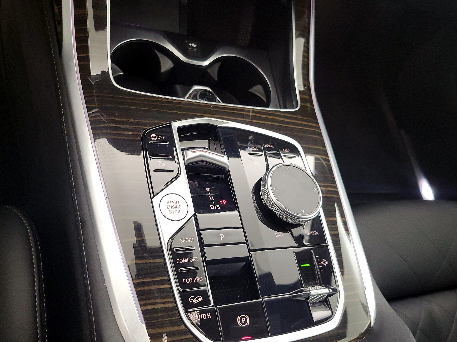 Thumbnail: 2024 BMW X7 - 18
