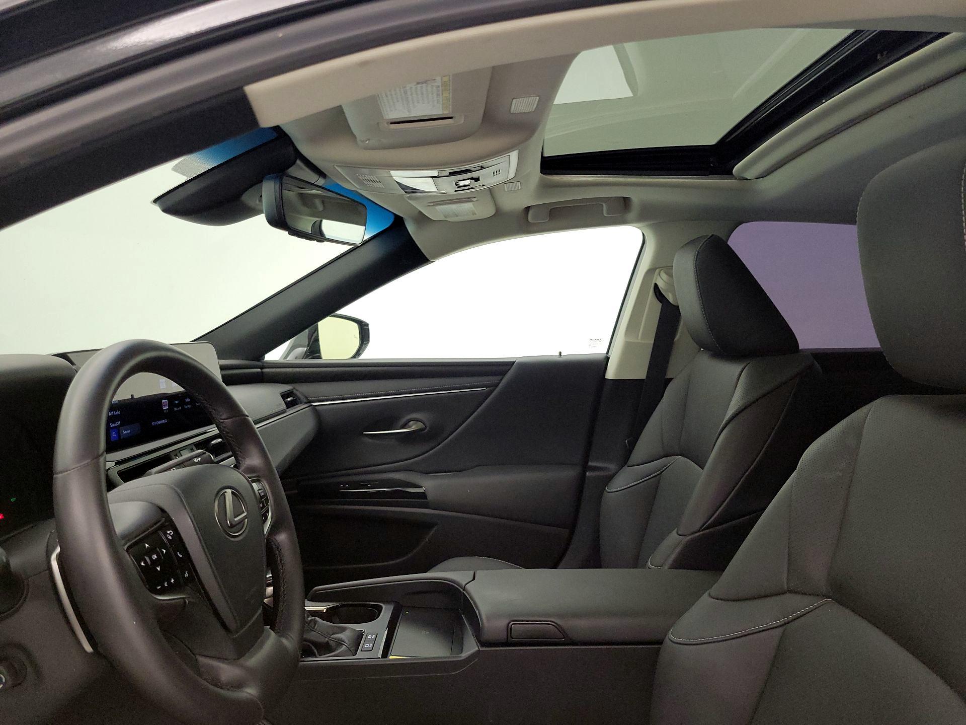 Thumbnail: 2024 Lexus ES - 19