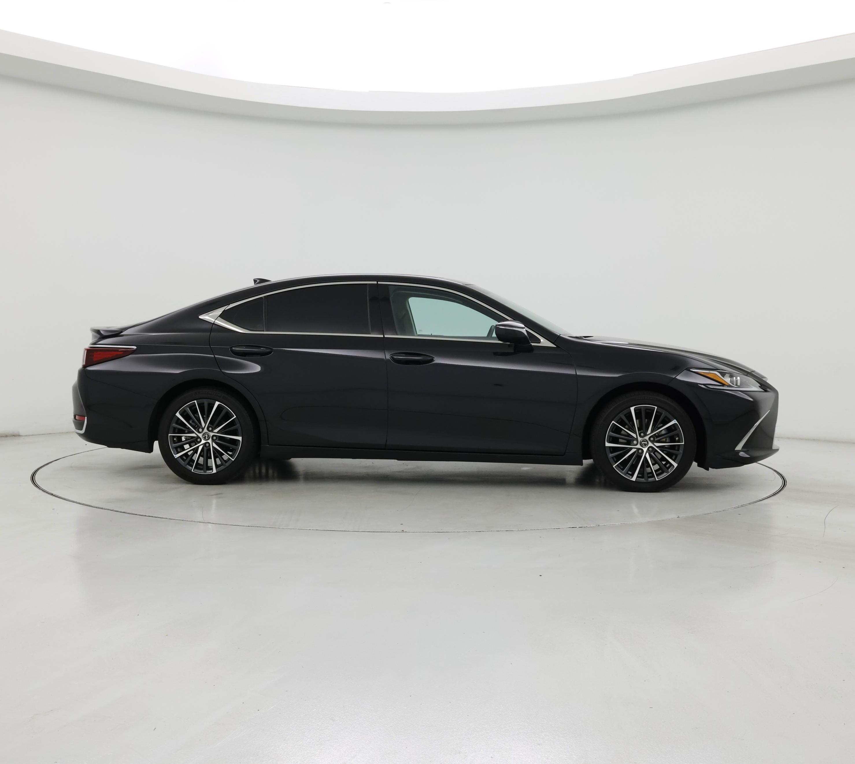 Thumbnail: 2024 Lexus ES - 7