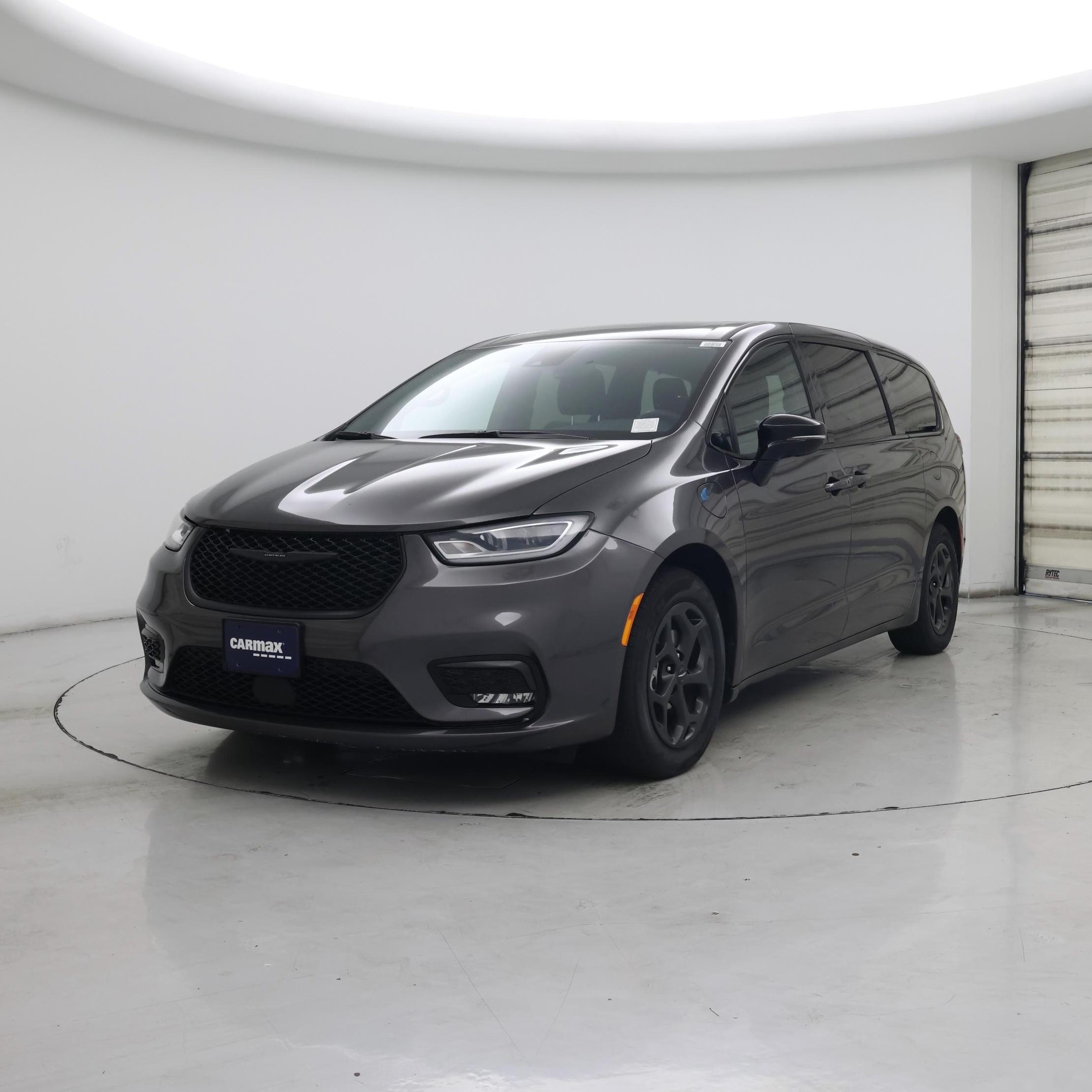 Thumbnail: 2023 Chrysler Pacifica - 4