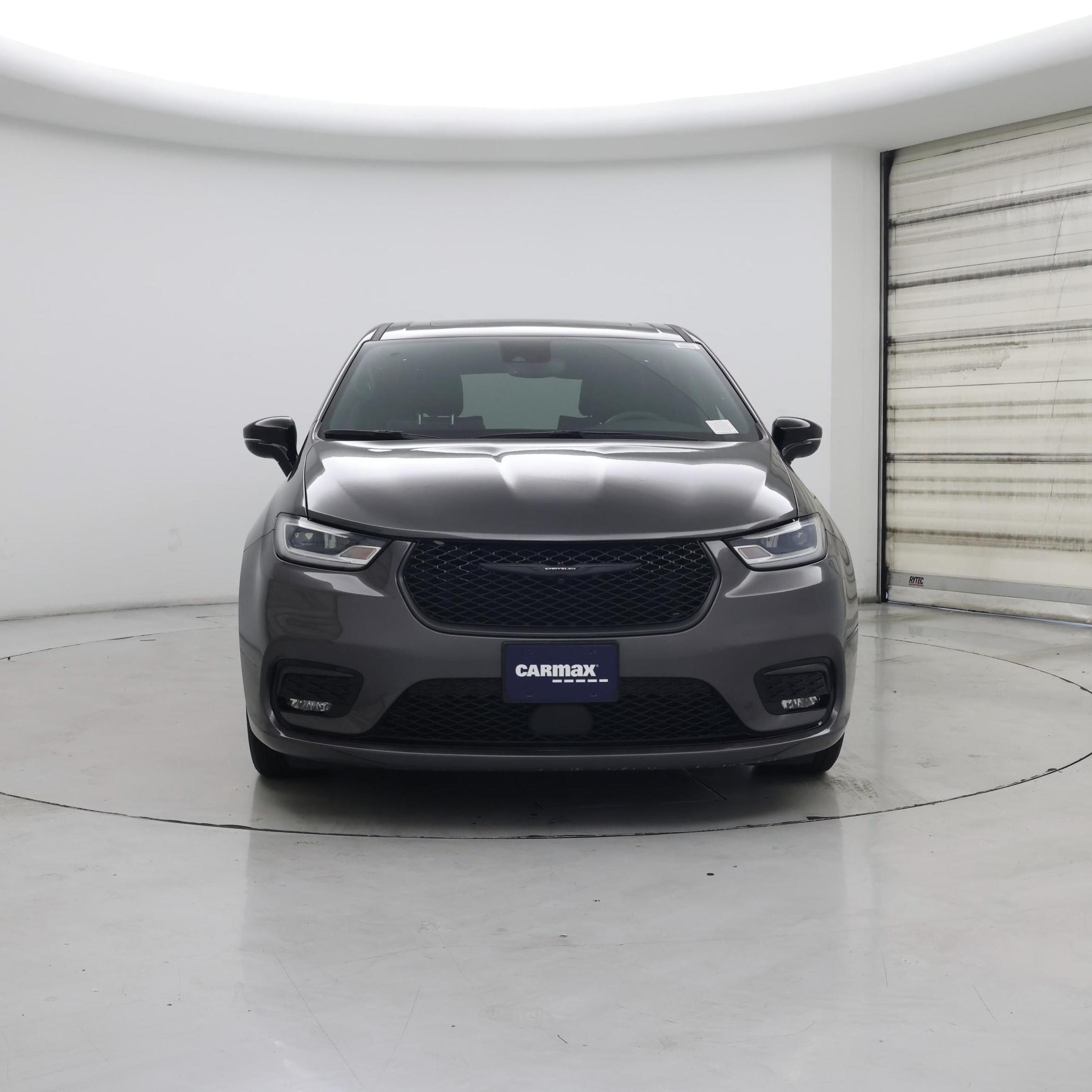 Thumbnail: 2023 Chrysler Pacifica - 5