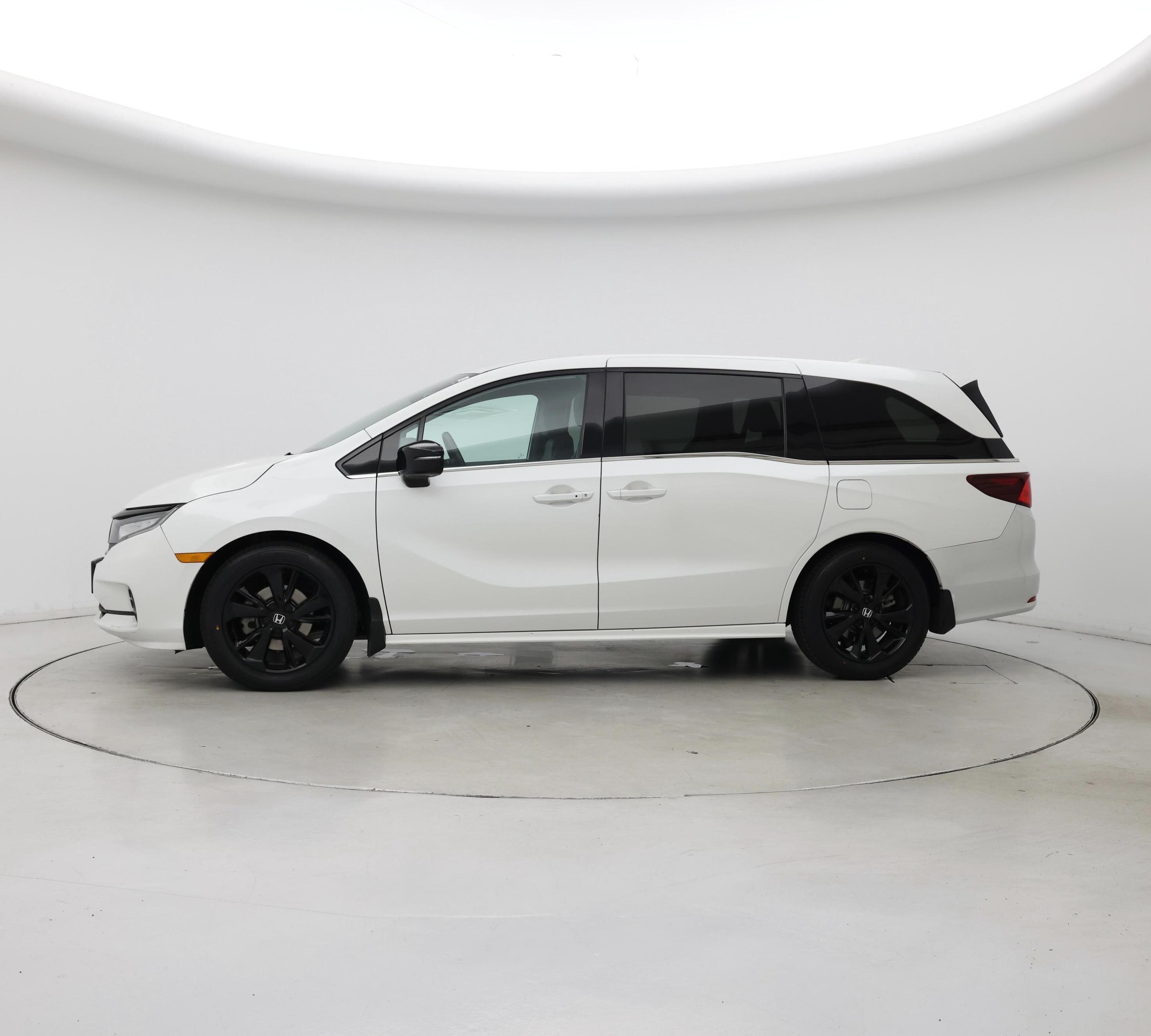 Thumbnail: 2023 Honda Odyssey - 3