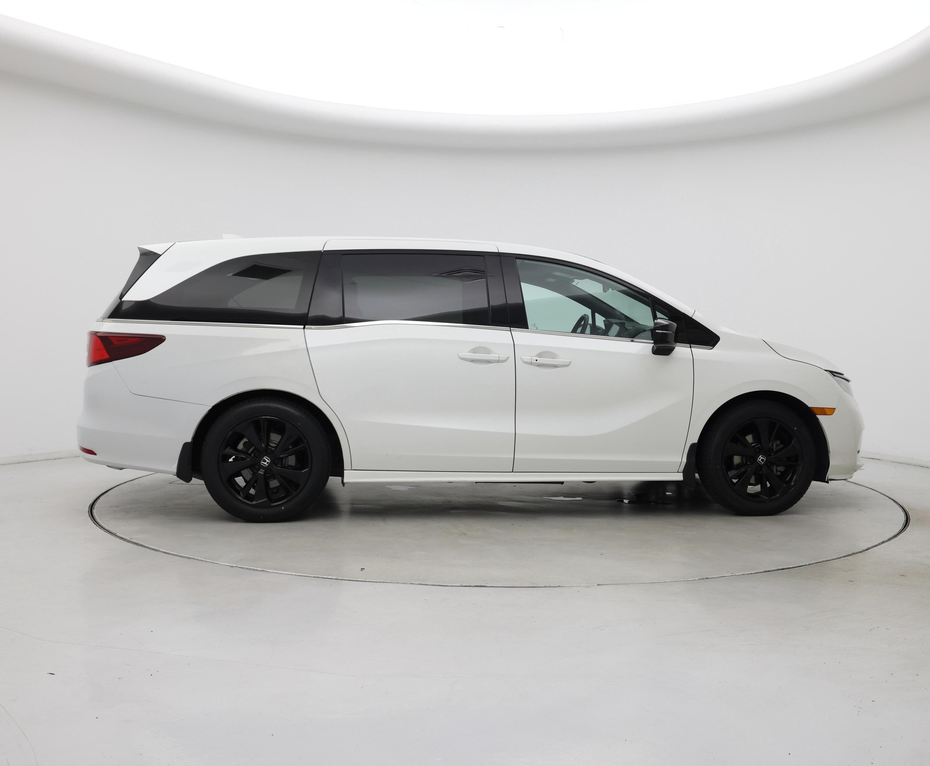 Thumbnail: 2023 Honda Odyssey - 7