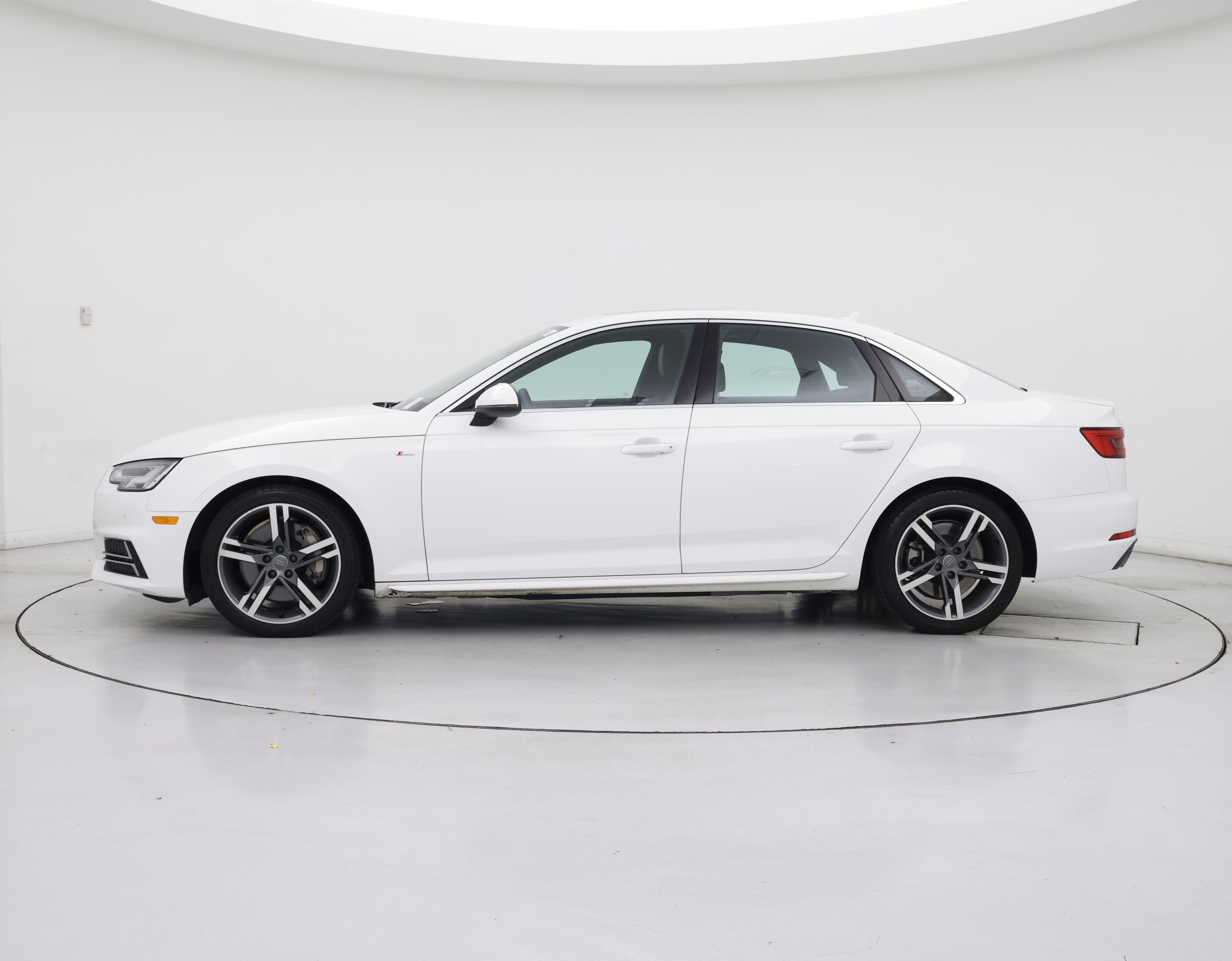 Thumbnail: 2017 Audi A4 - 3