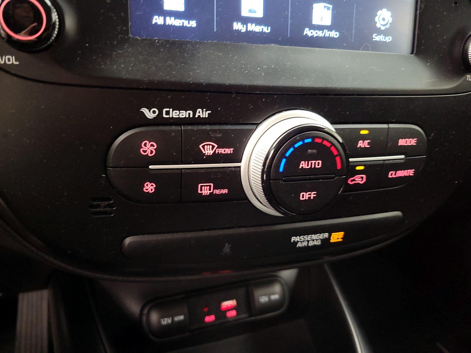 Thumbnail: 2019 Kia Soul - 16