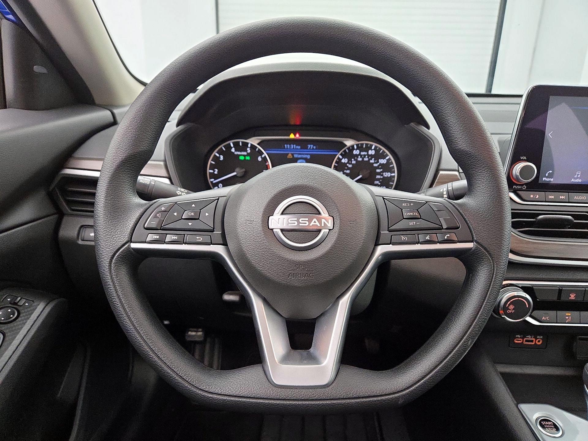 Thumbnail: 2025 Nissan Altima - 10
