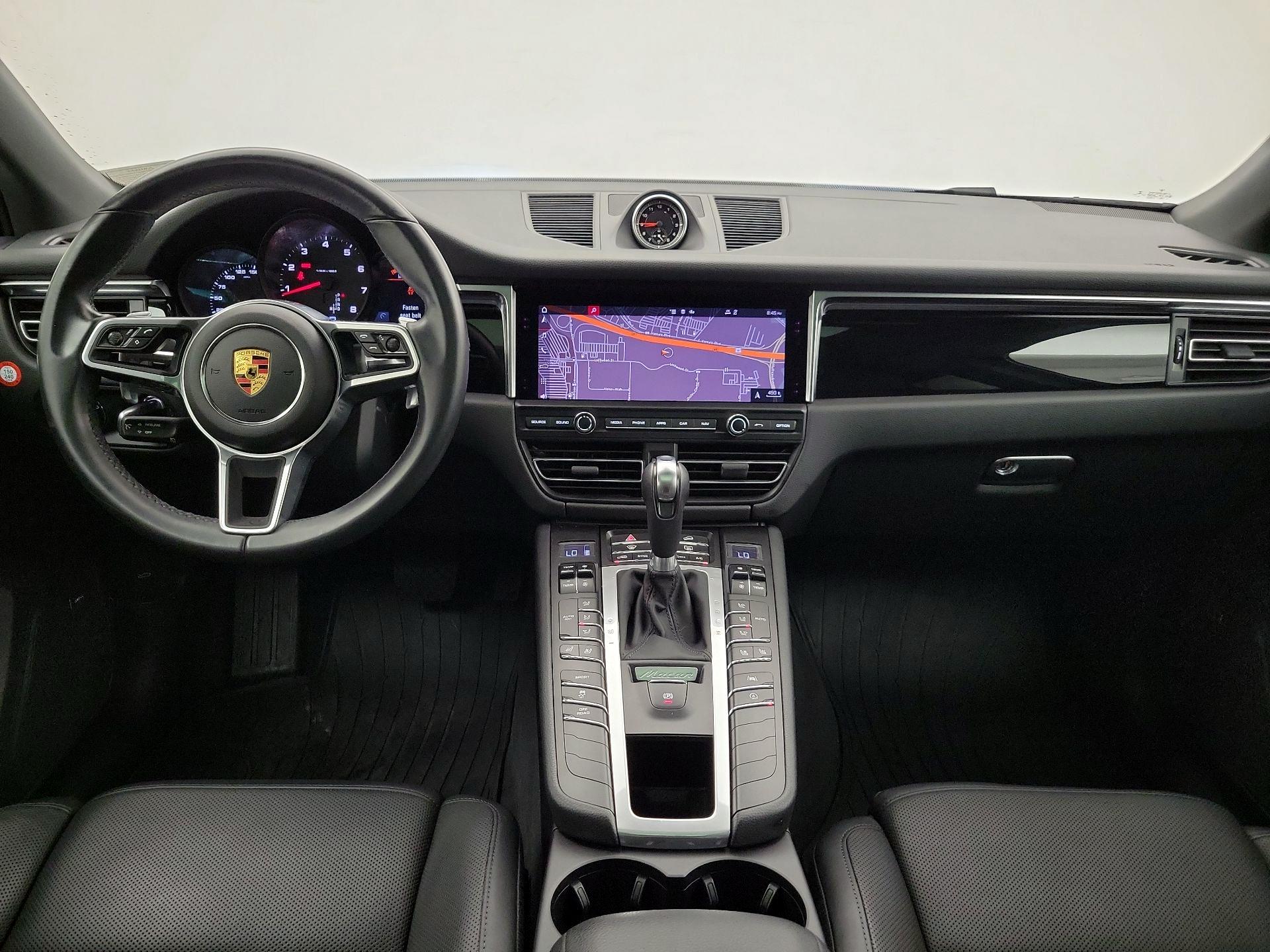 Thumbnail: 2021 Porsche Macan - 9