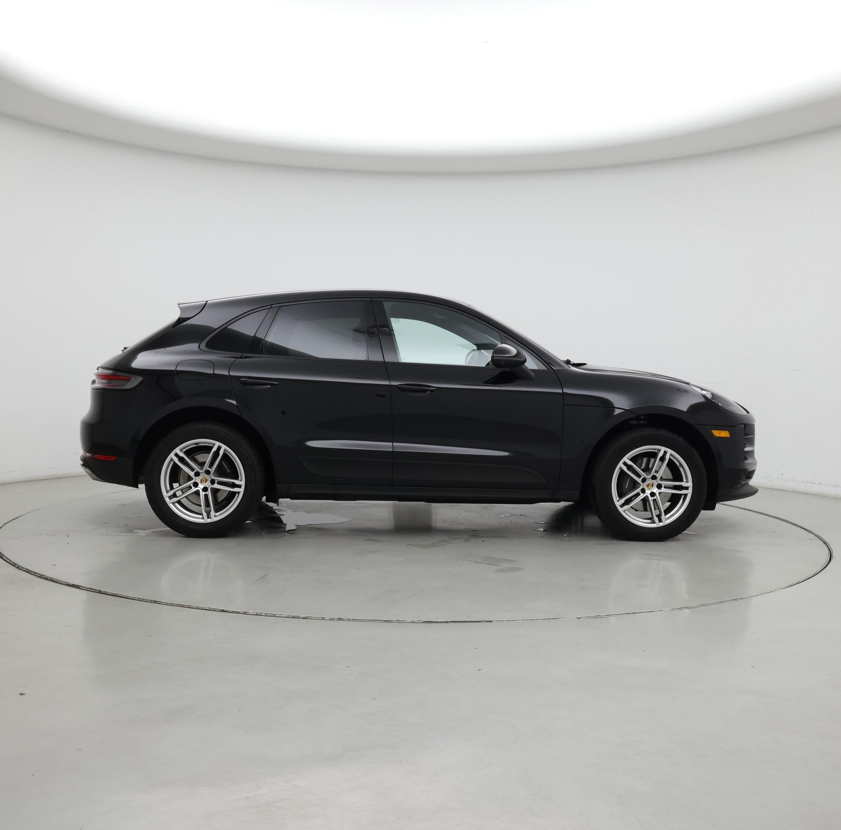 Thumbnail: 2021 Porsche Macan - 7