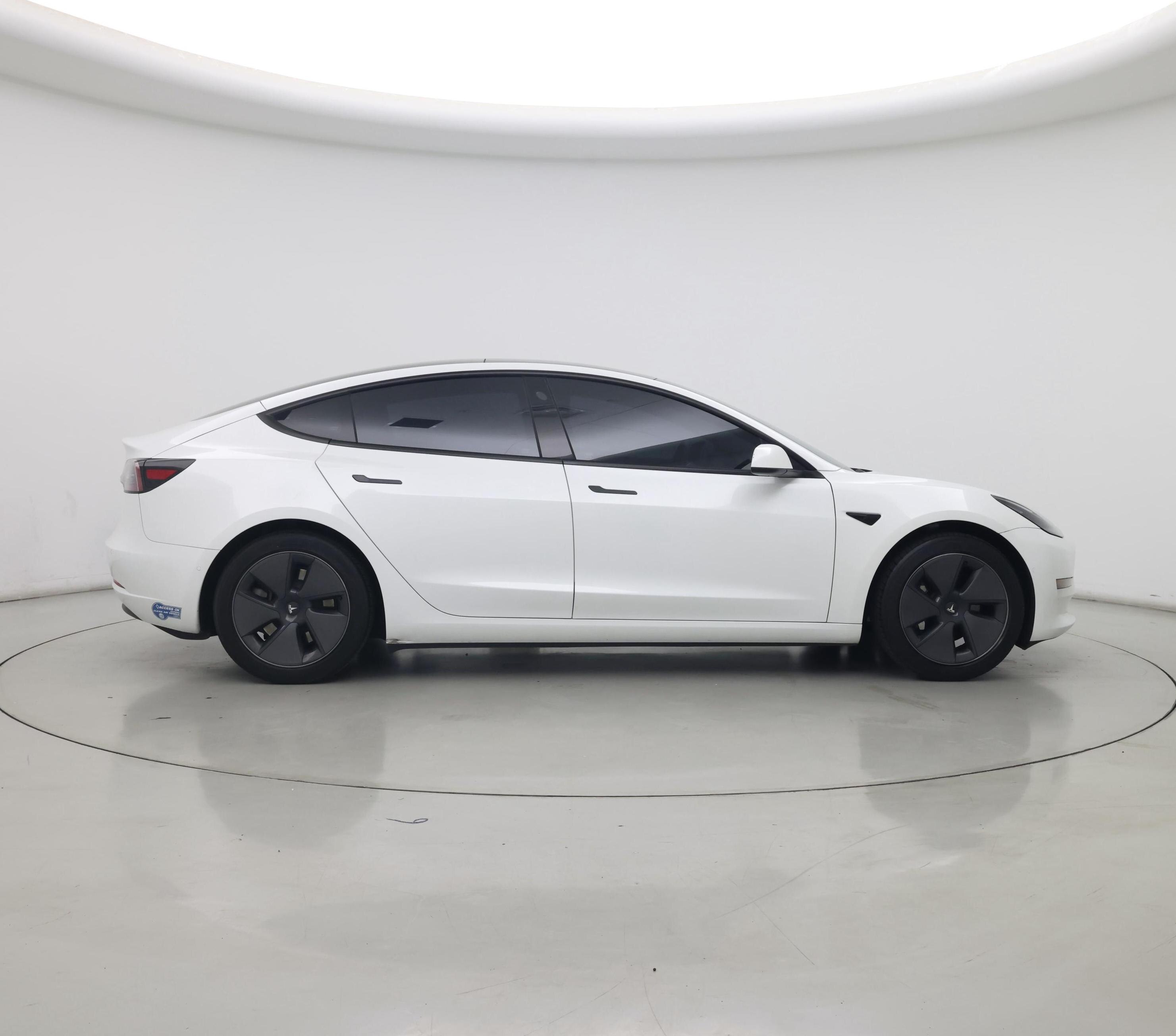 Thumbnail: 2021 Tesla Model 3 - 7