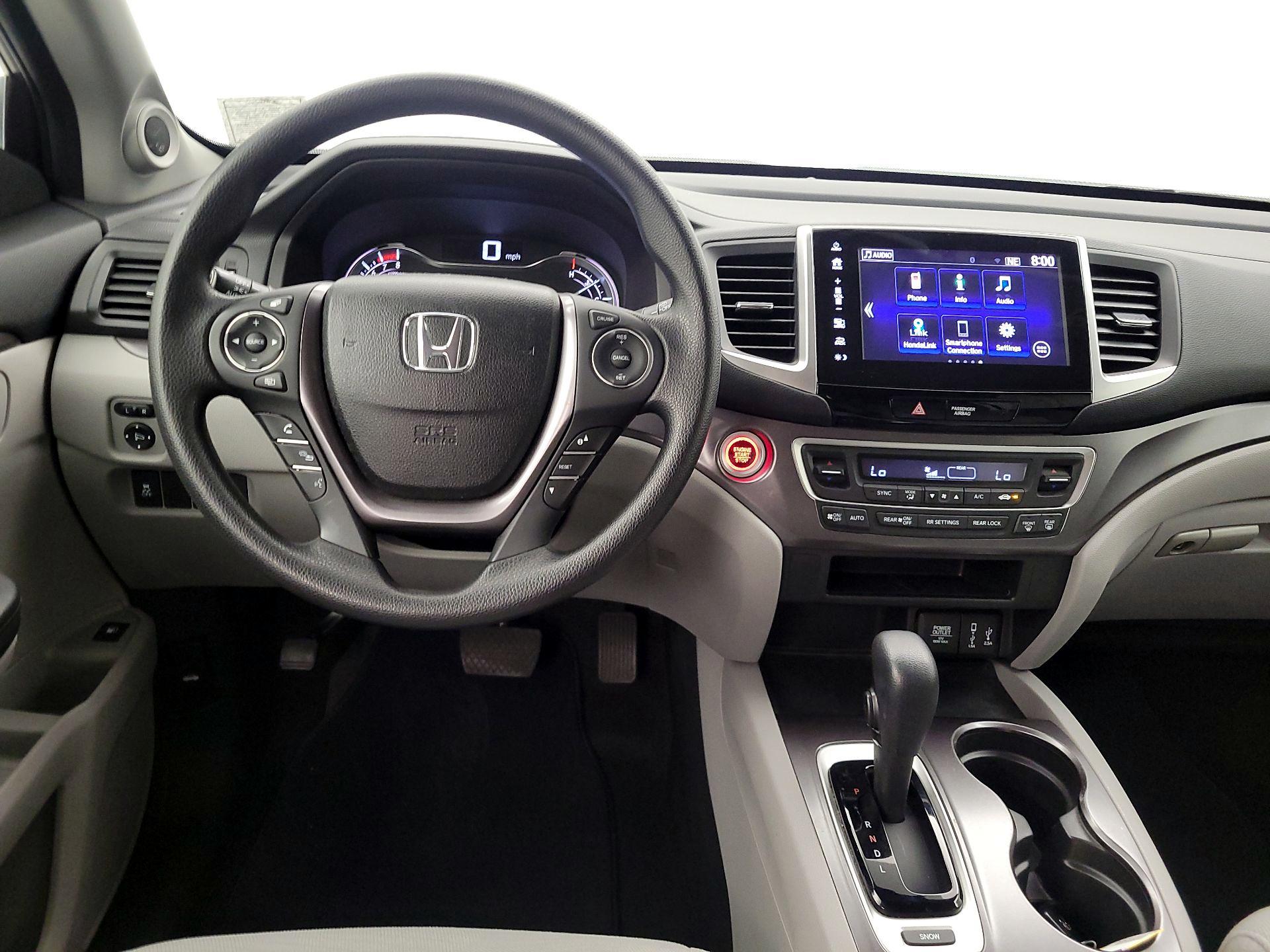 Thumbnail: 2018 Honda Pilot - 10