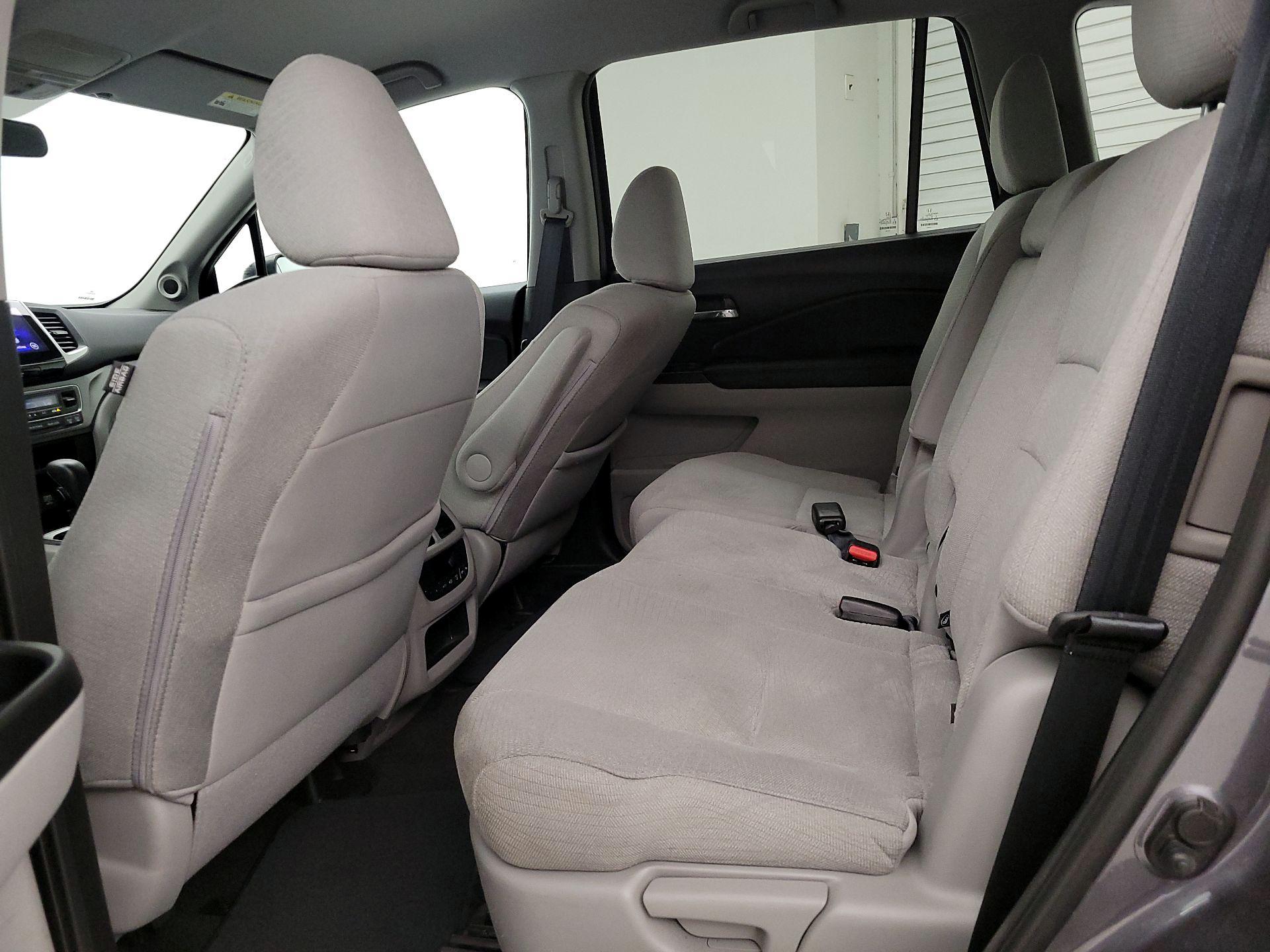 Thumbnail: 2018 Honda Pilot - 19