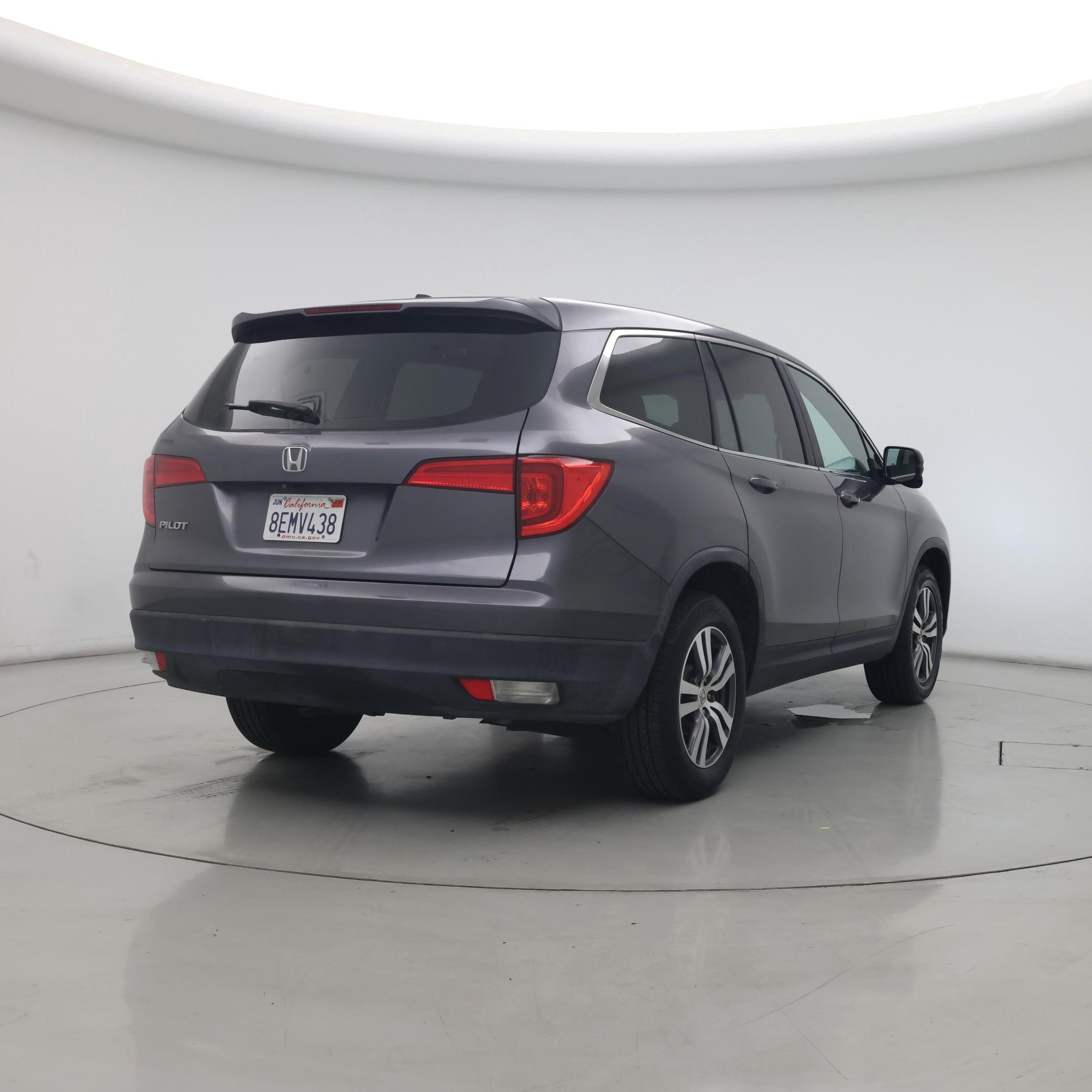 Thumbnail: 2018 Honda Pilot - 8