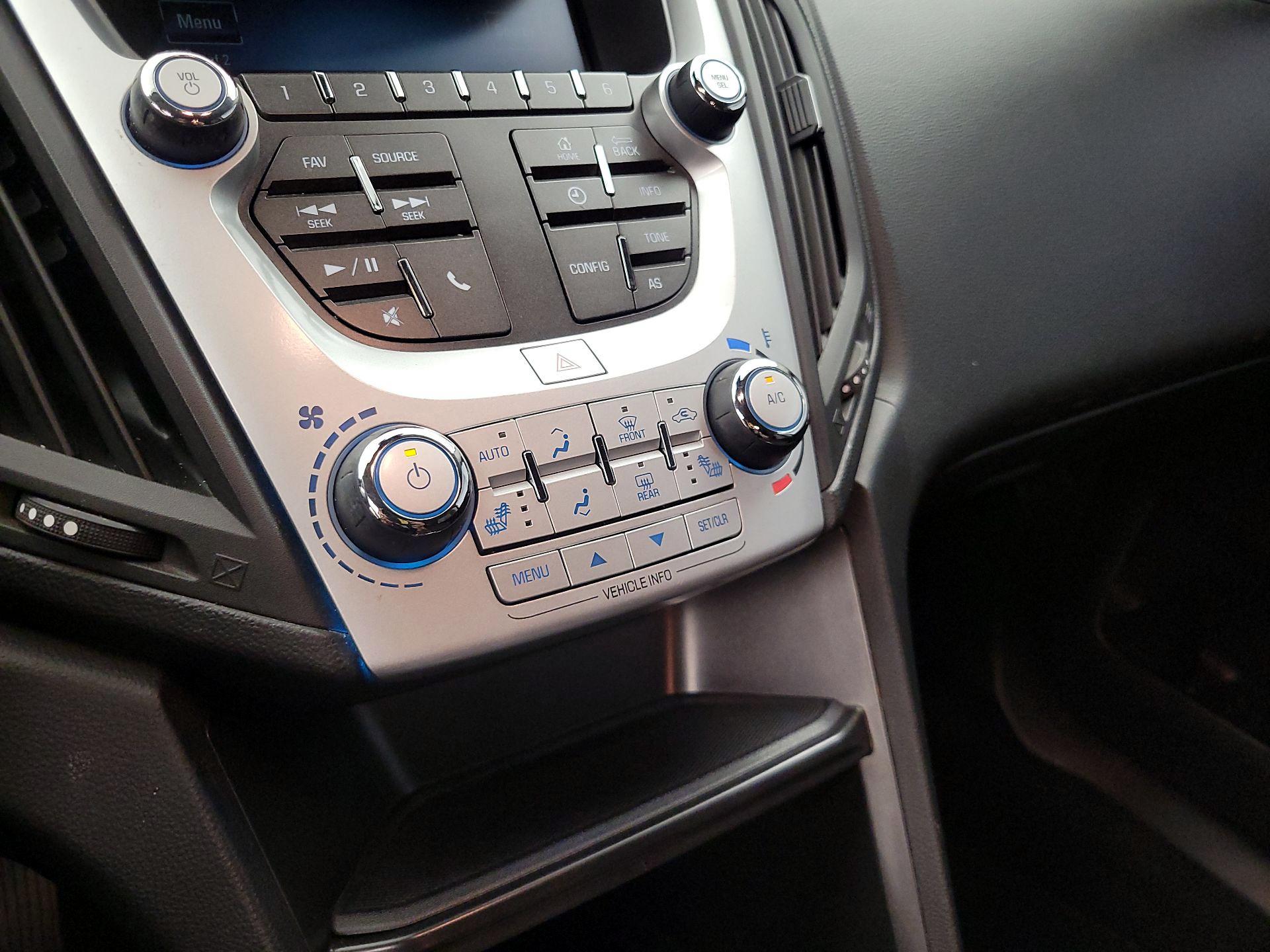 Thumbnail: 2016 Chevrolet Equinox - 16