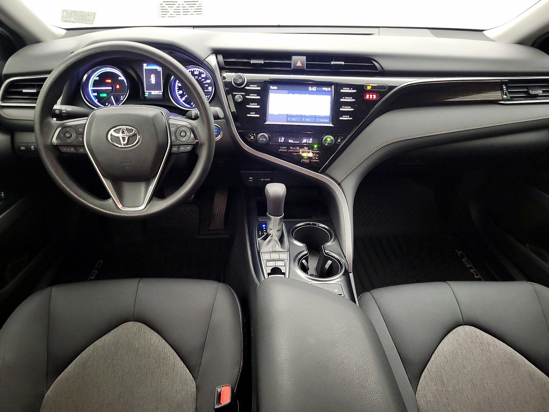 Thumbnail: 2019 Toyota Camry - 9